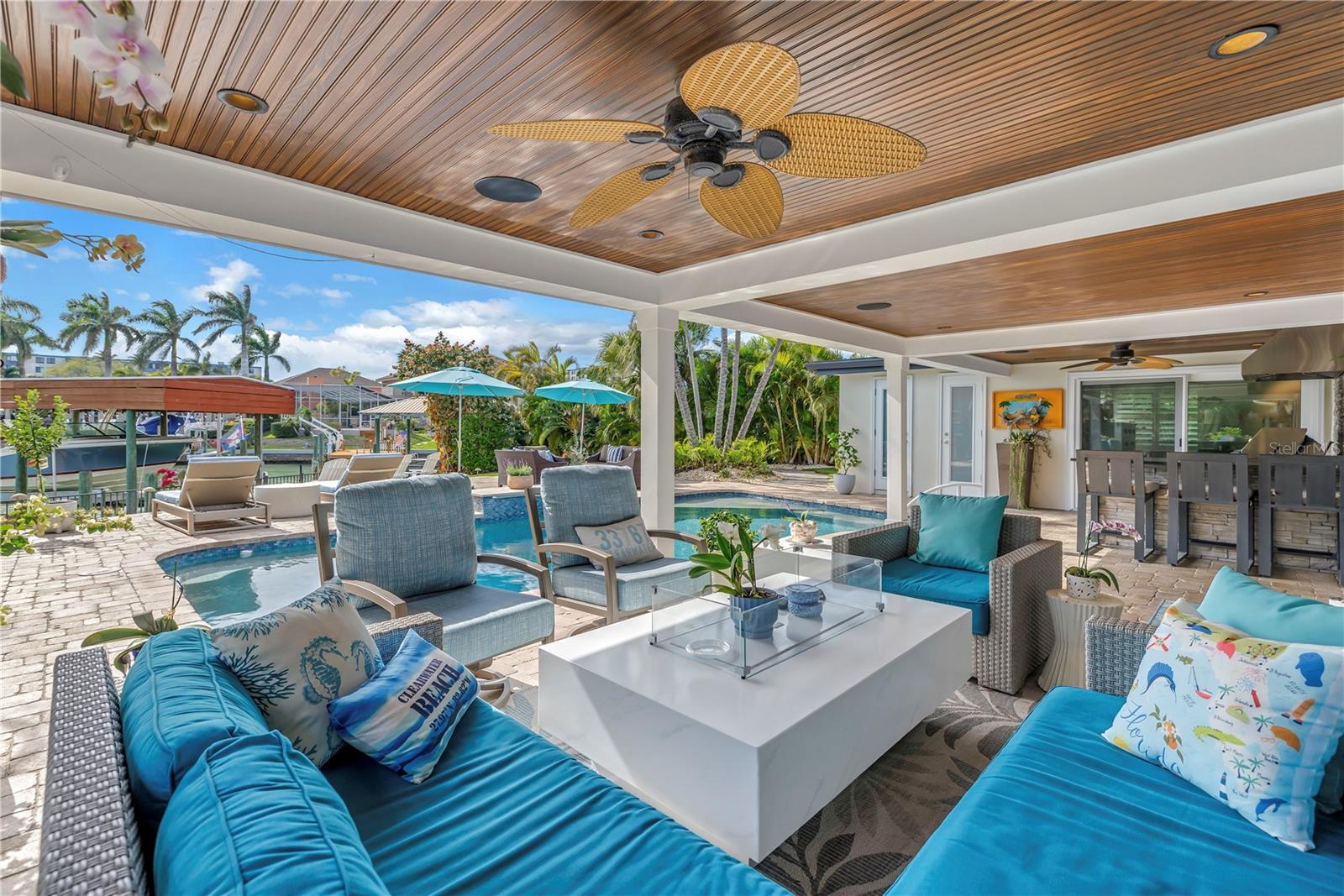 Image 6 of 75 For 624 Snug Island