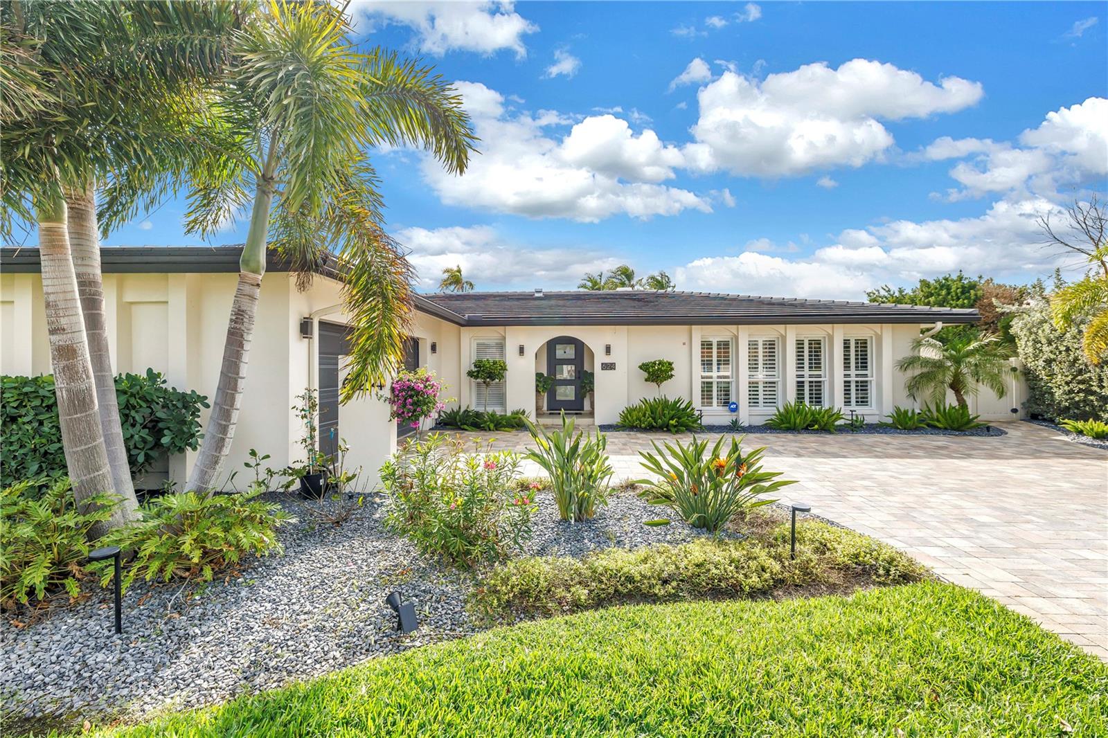 Image 64 of 75 For 624 Snug Island