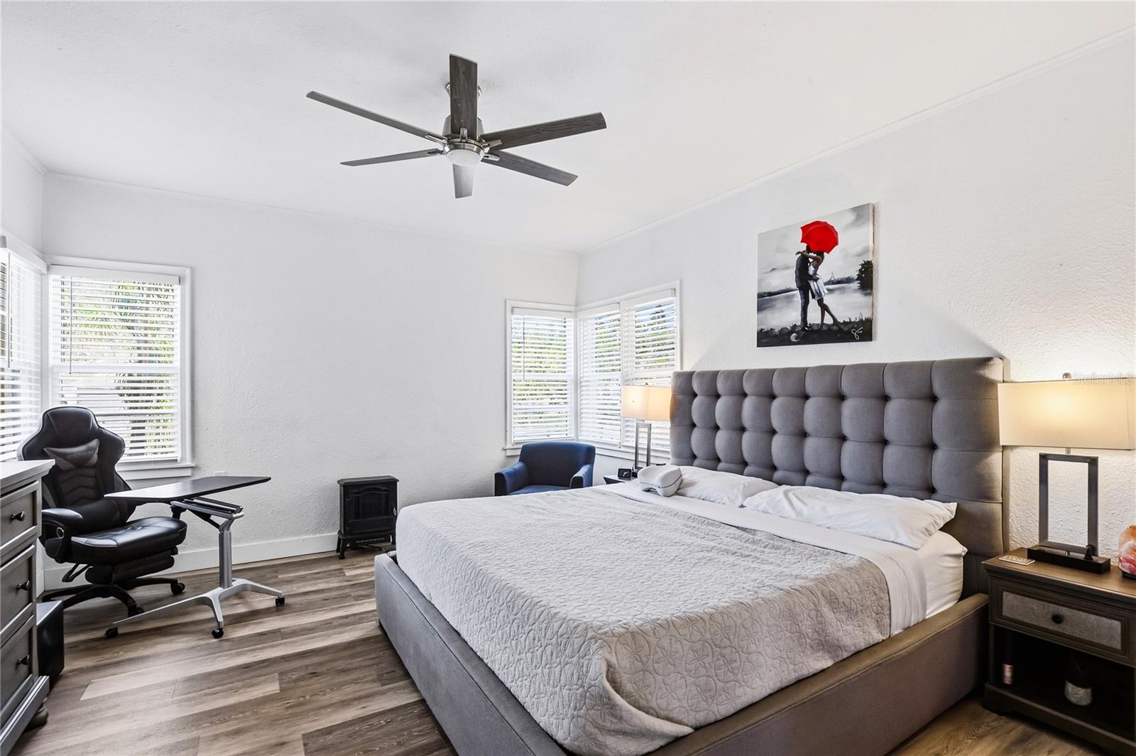 Image 26 of 62 For 1505 Laura Street