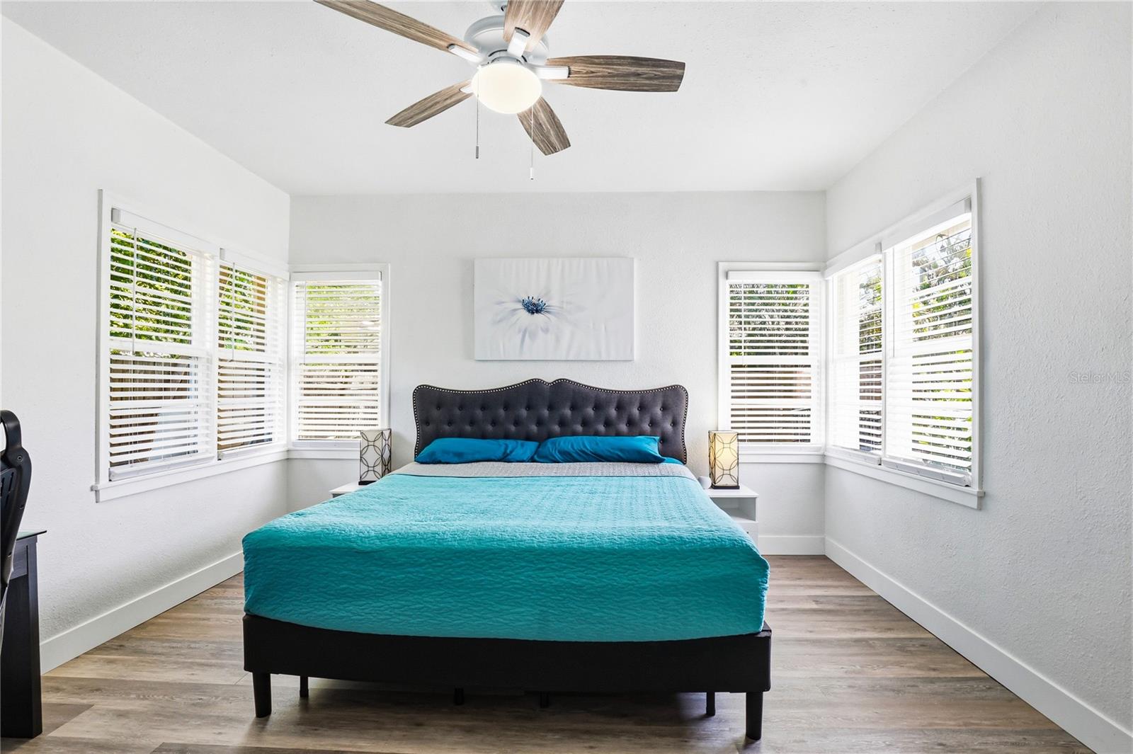 Image 32 of 62 For 1505 Laura Street