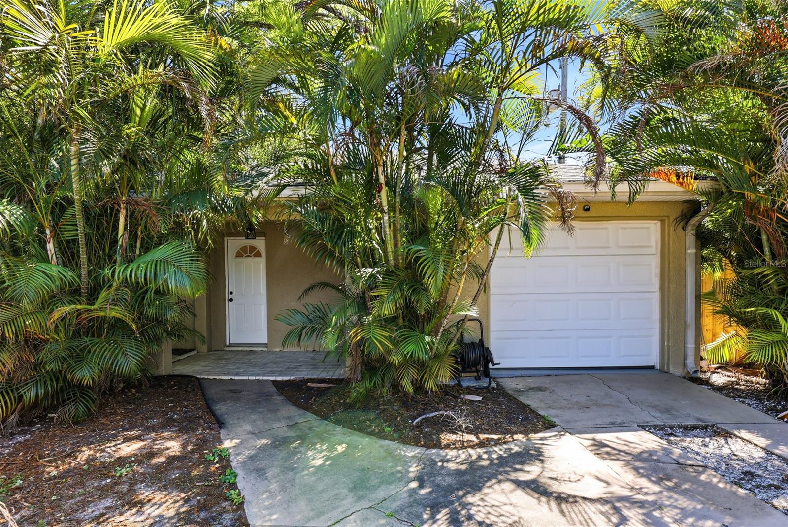 Image 40 of 62 For 1505 Laura Street