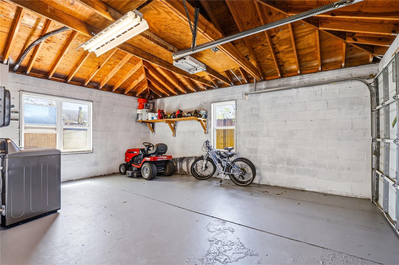 Image 43 of 62 For 1505 Laura Street