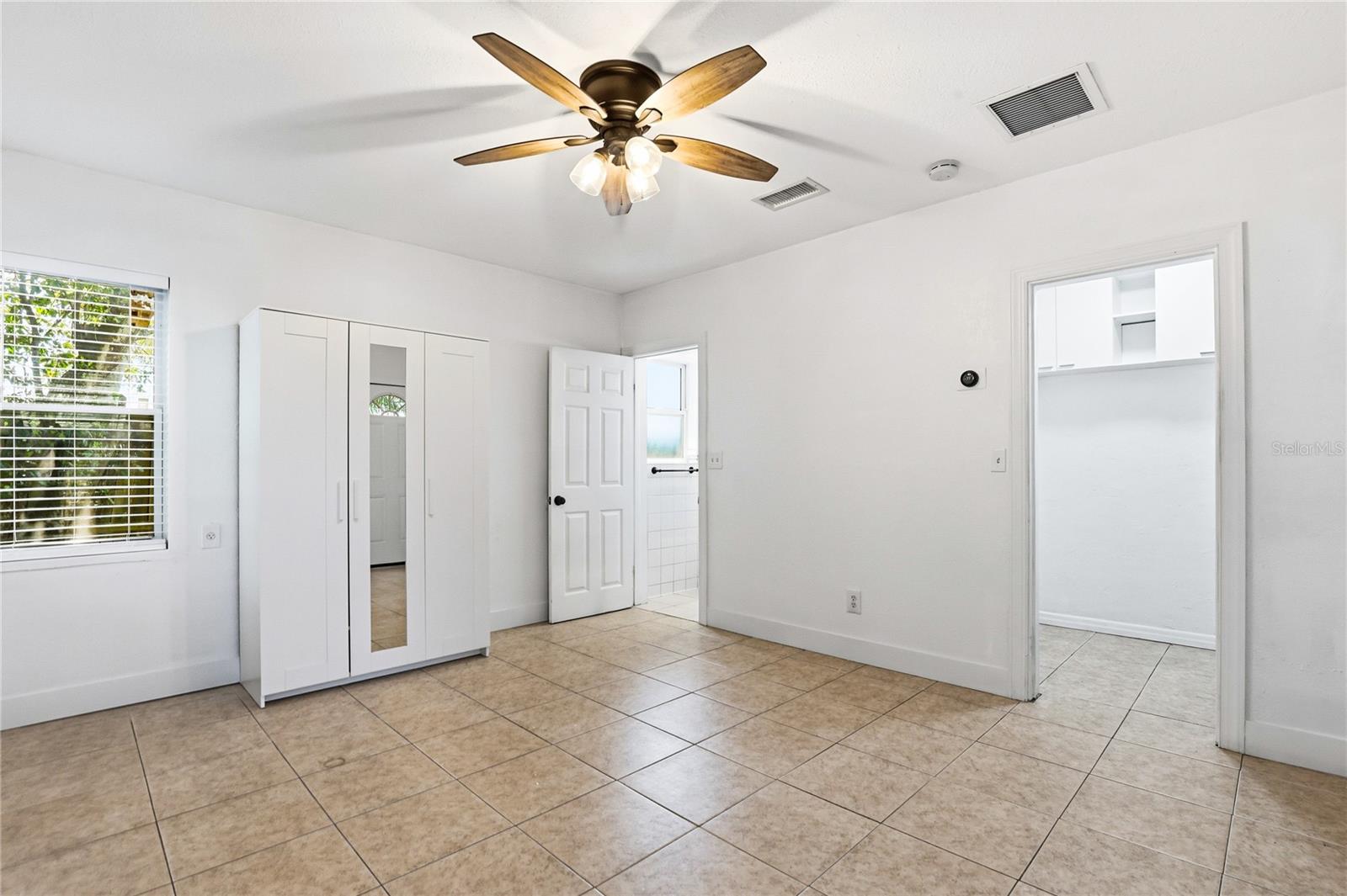 Image 47 of 62 For 1505 Laura Street