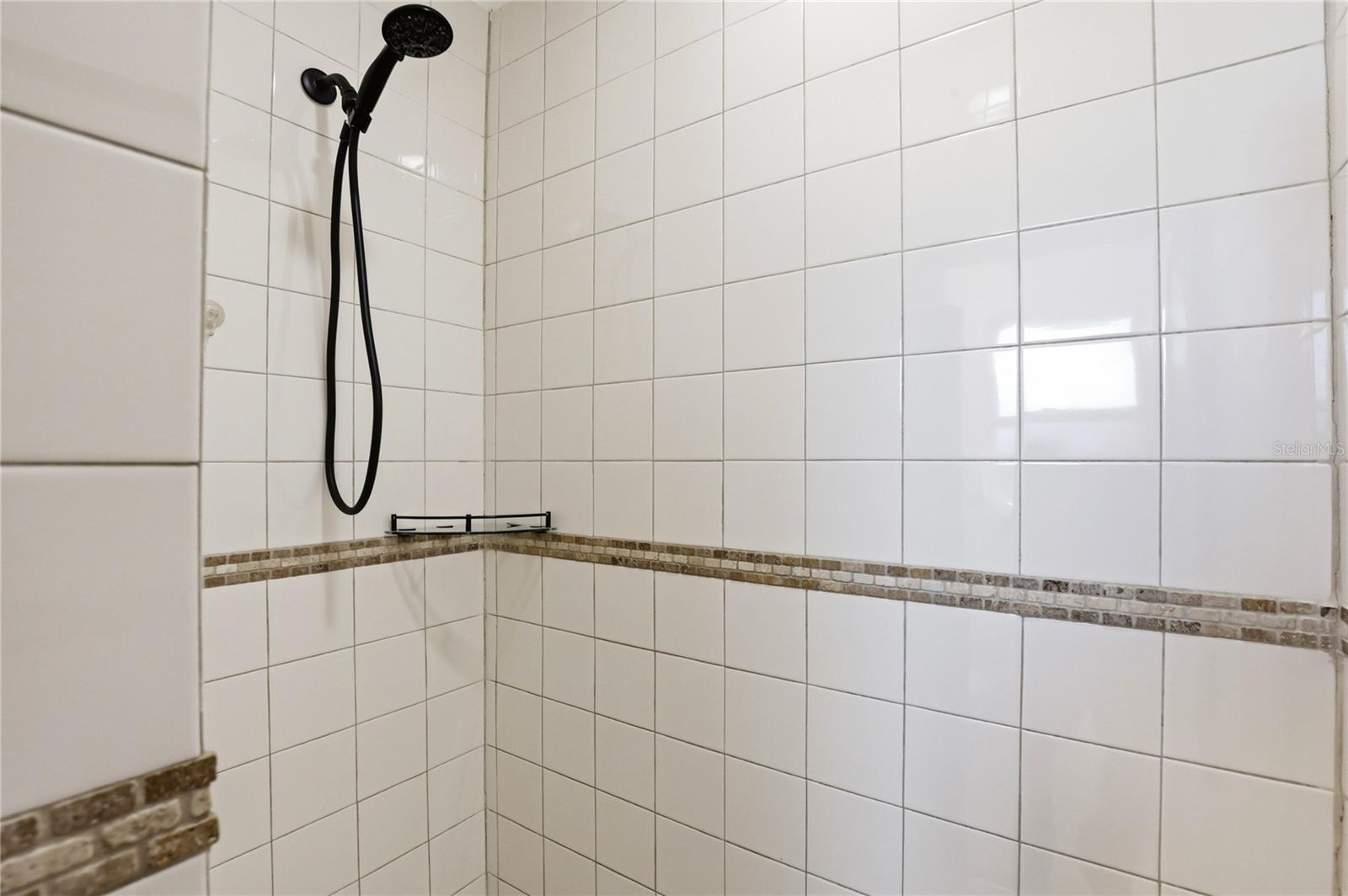 Image 49 of 62 For 1505 Laura Street