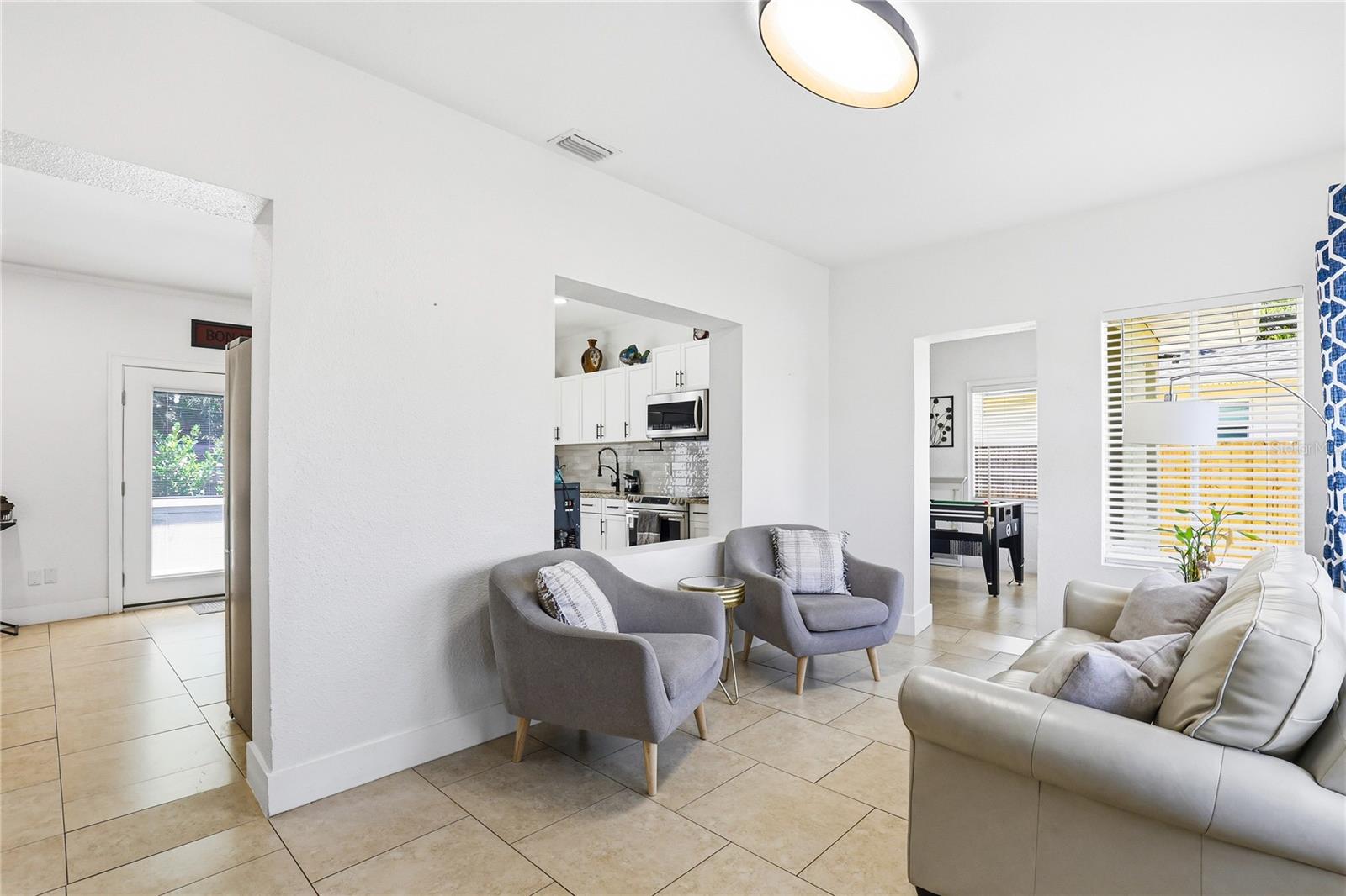 Image 8 of 62 For 1505 Laura Street