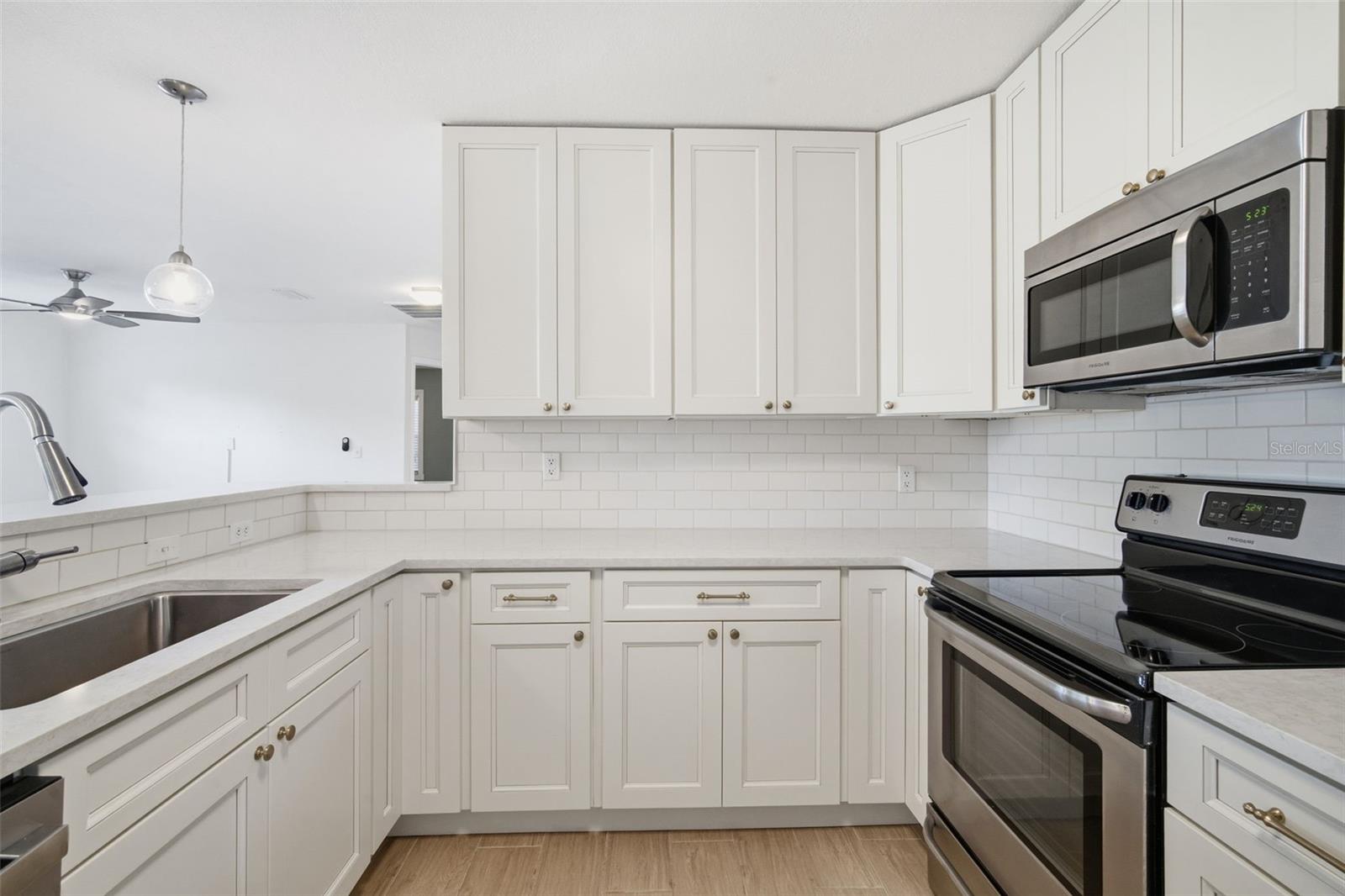 Image 10 of 32 For 4110 Leila Avenue