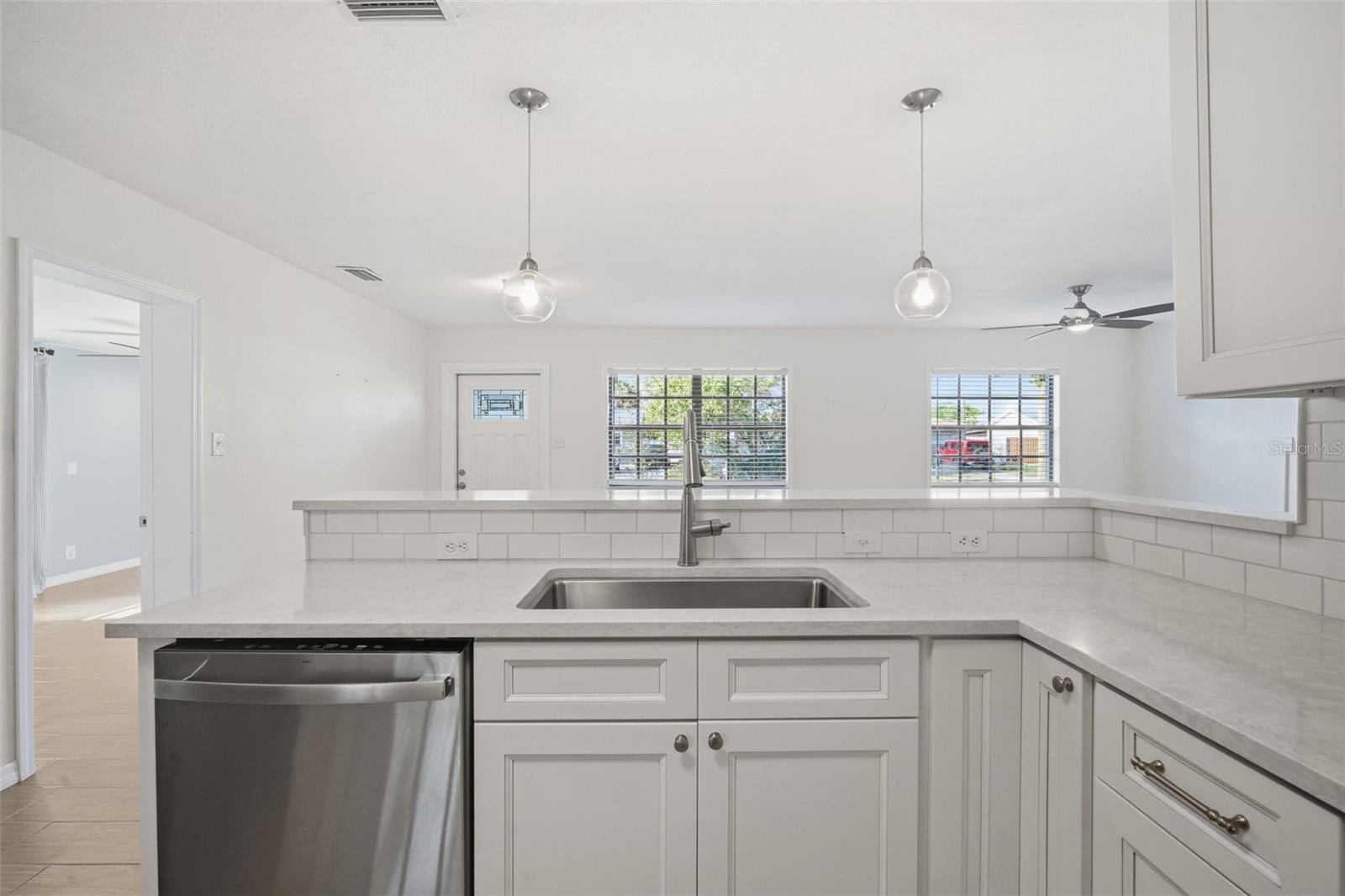 Image 13 of 32 For 4110 Leila Avenue