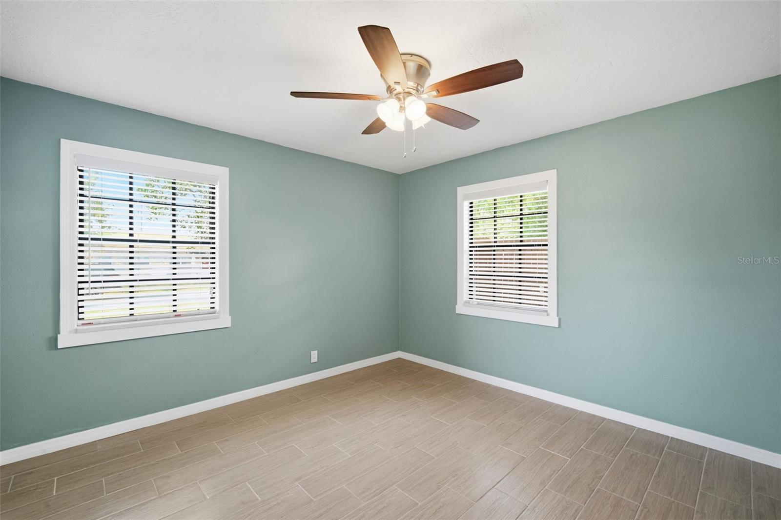 Image 20 of 32 For 4110 Leila Avenue