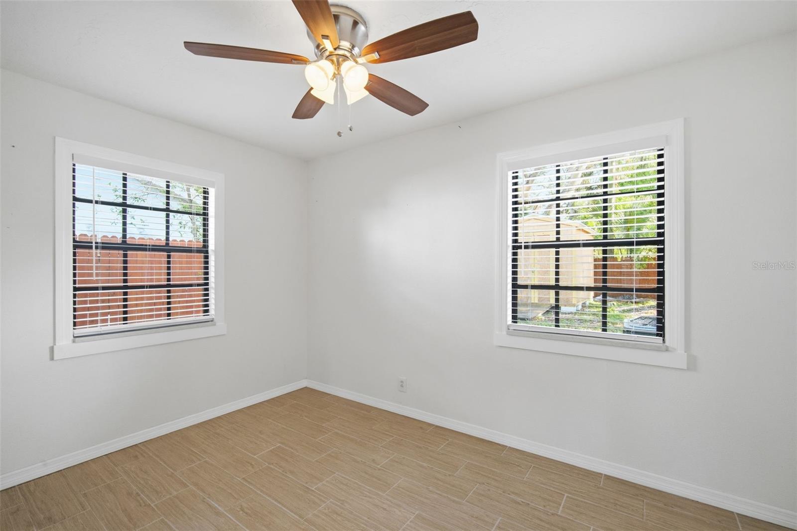 Image 25 of 32 For 4110 Leila Avenue