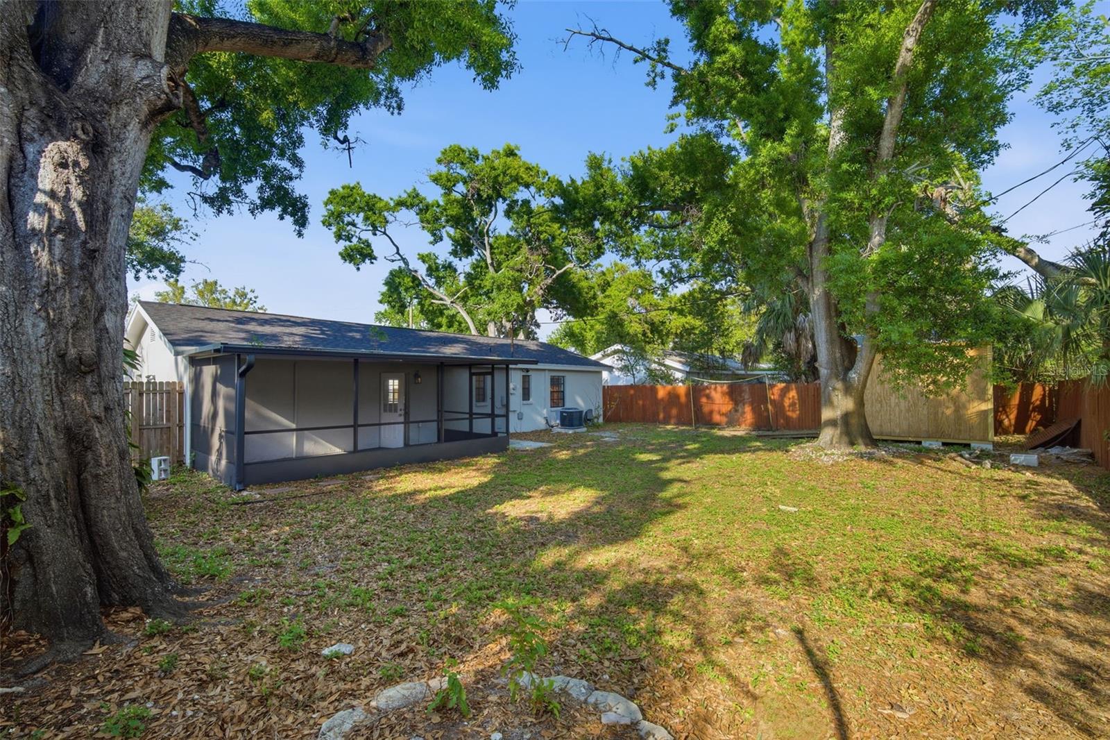 Image 28 of 32 For 4110 Leila Avenue