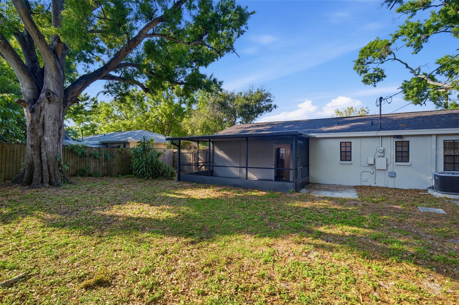 Image 29 of 32 For 4110 Leila Avenue