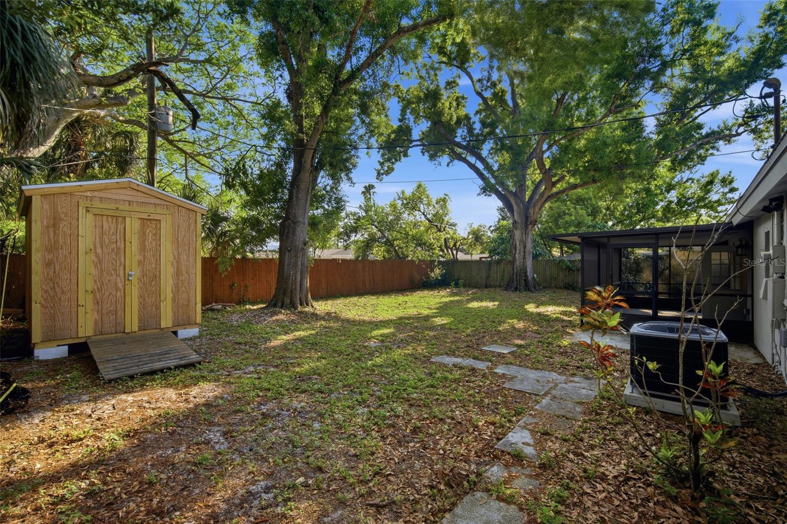 Image 31 of 32 For 4110 Leila Avenue