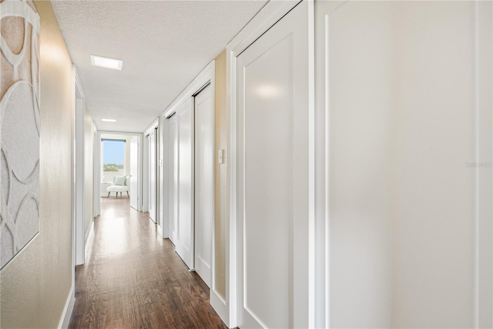 Image 38 of 94 For 915 Bayshore Drive