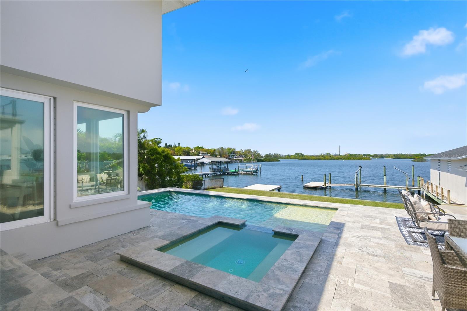 Image 44 of 94 For 915 Bayshore Drive