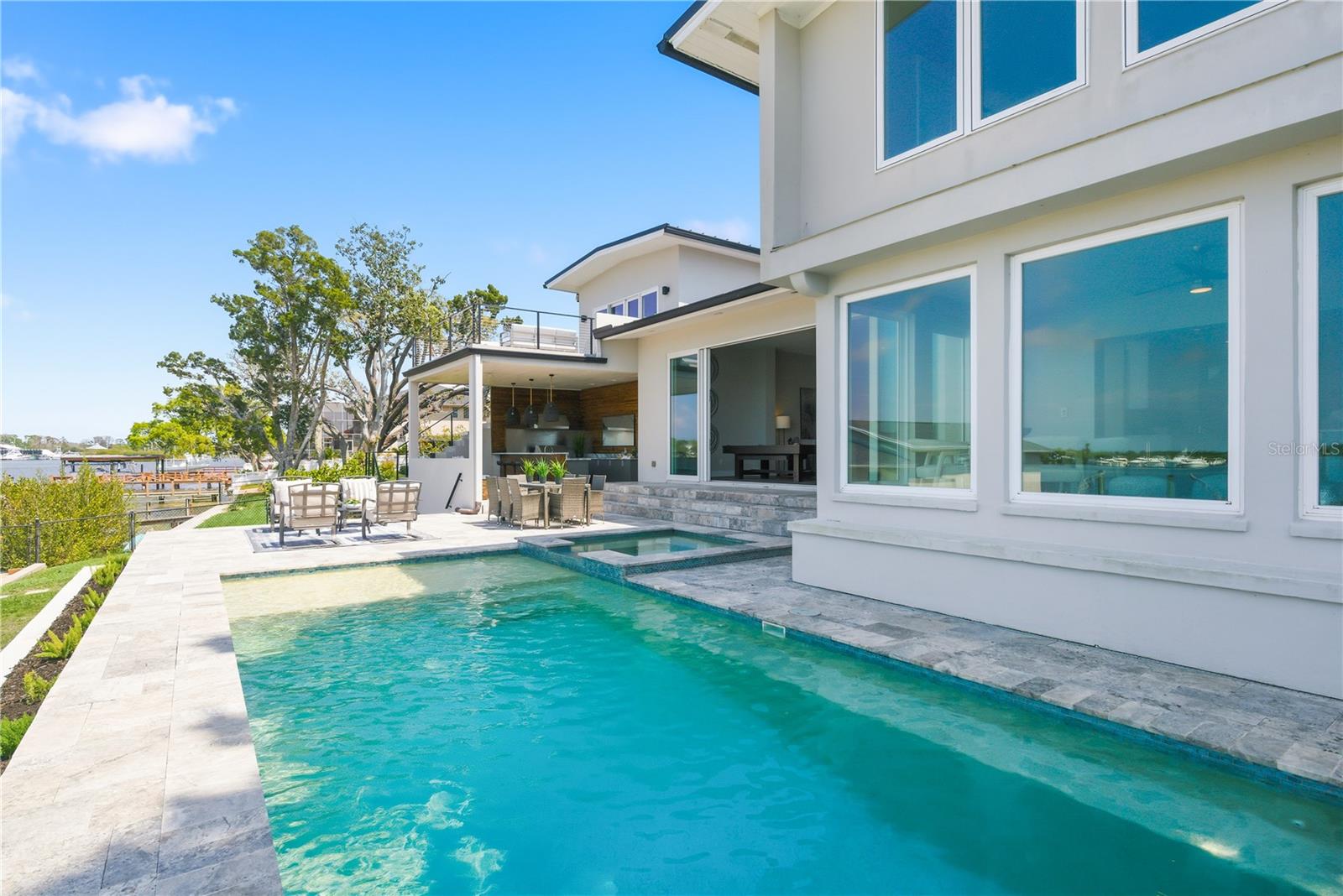 Image 53 of 94 For 915 Bayshore Drive