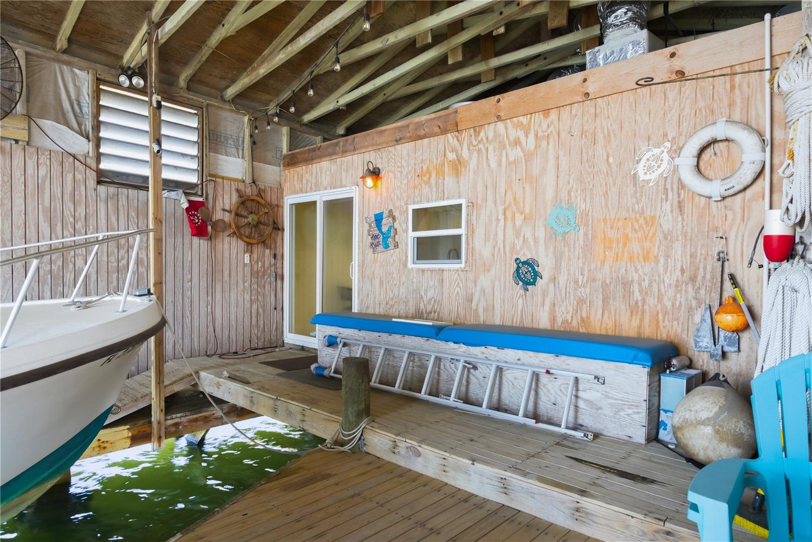 Image 67 of 94 For 915 Bayshore Drive