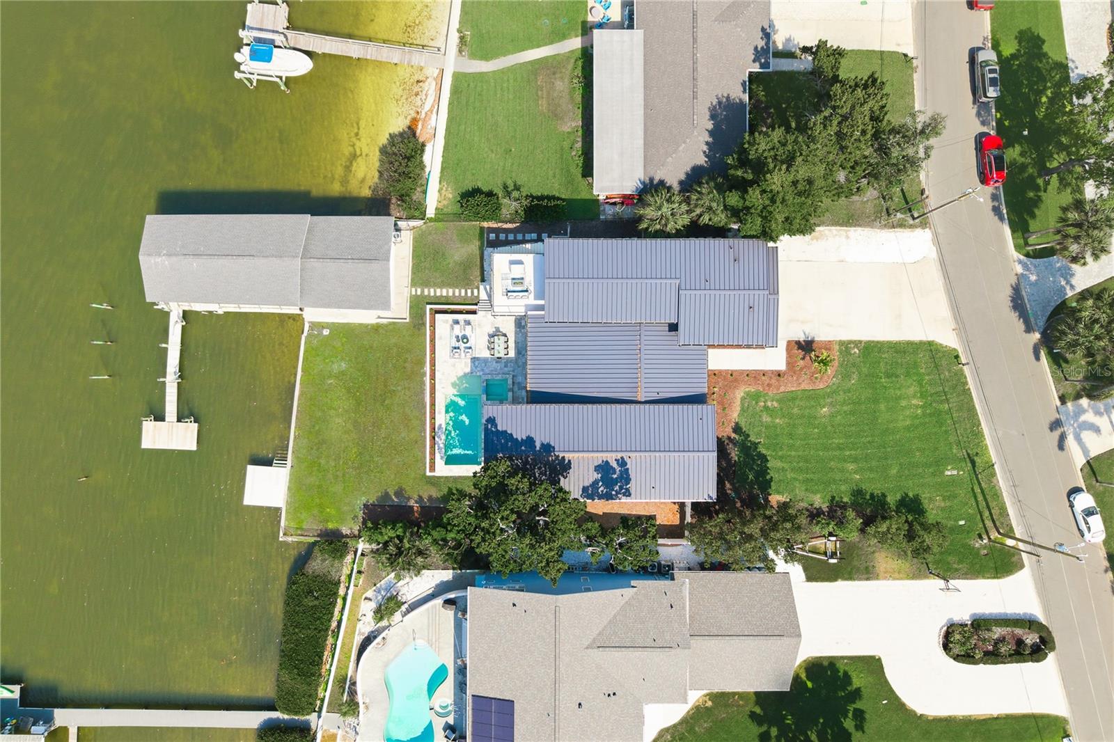 Image 87 of 94 For 915 Bayshore Drive