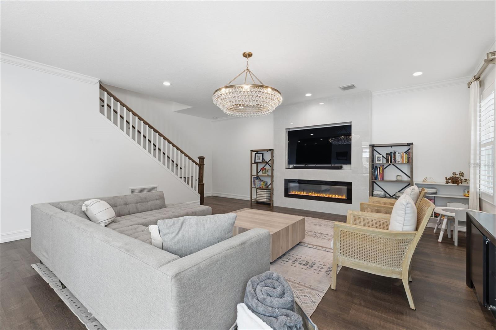 Image 12 of 40 For 2510 Carmen Street