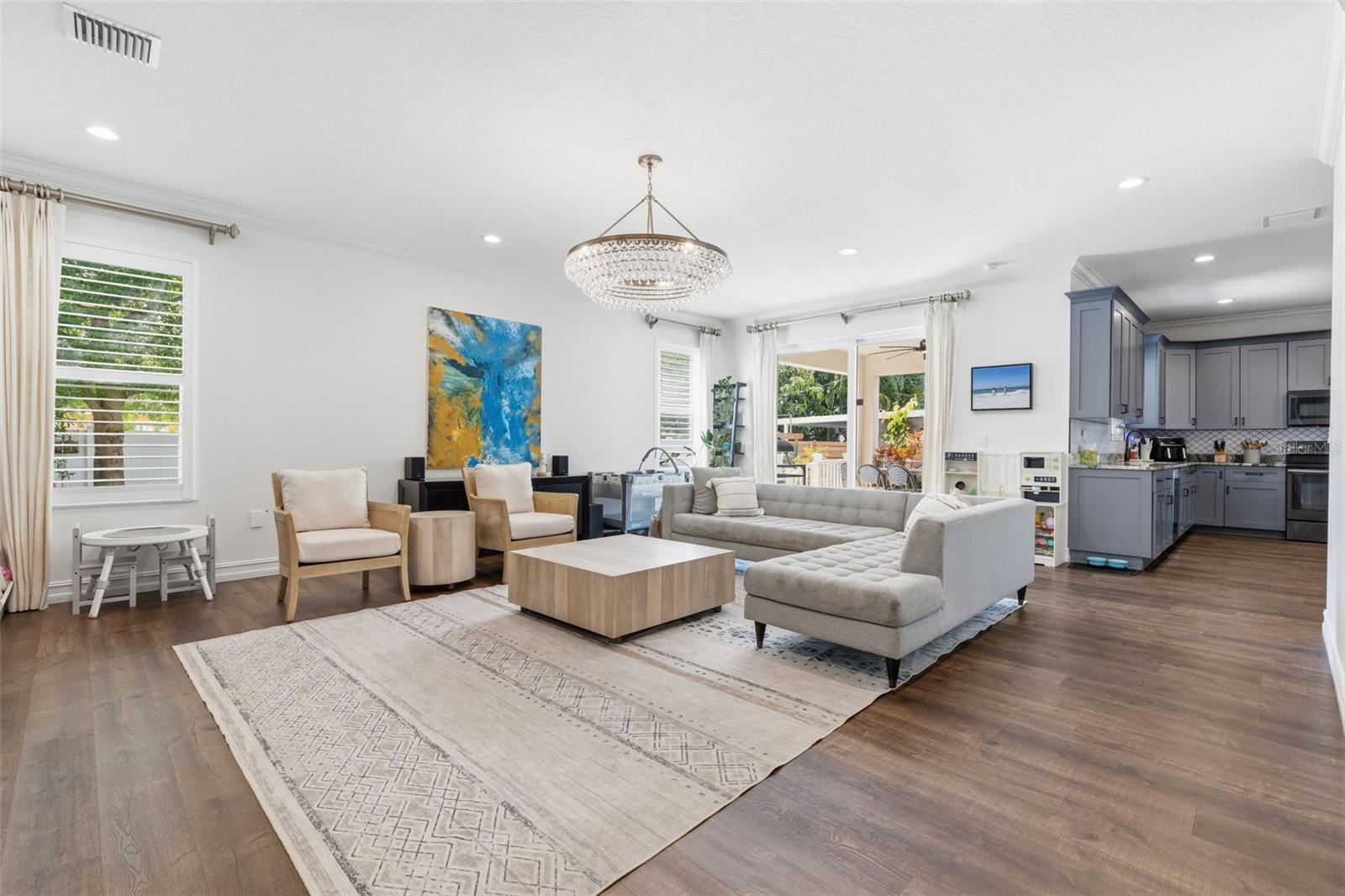 Image 14 of 40 For 2510 Carmen Street