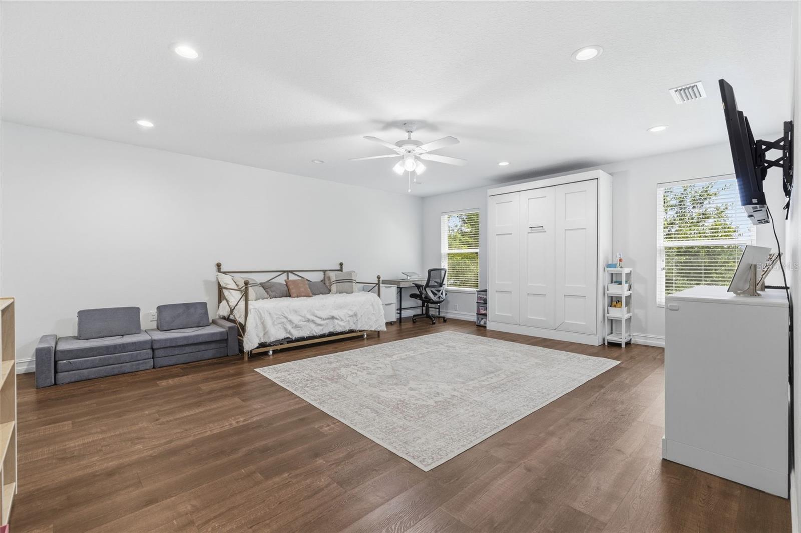 Image 17 of 40 For 2510 Carmen Street