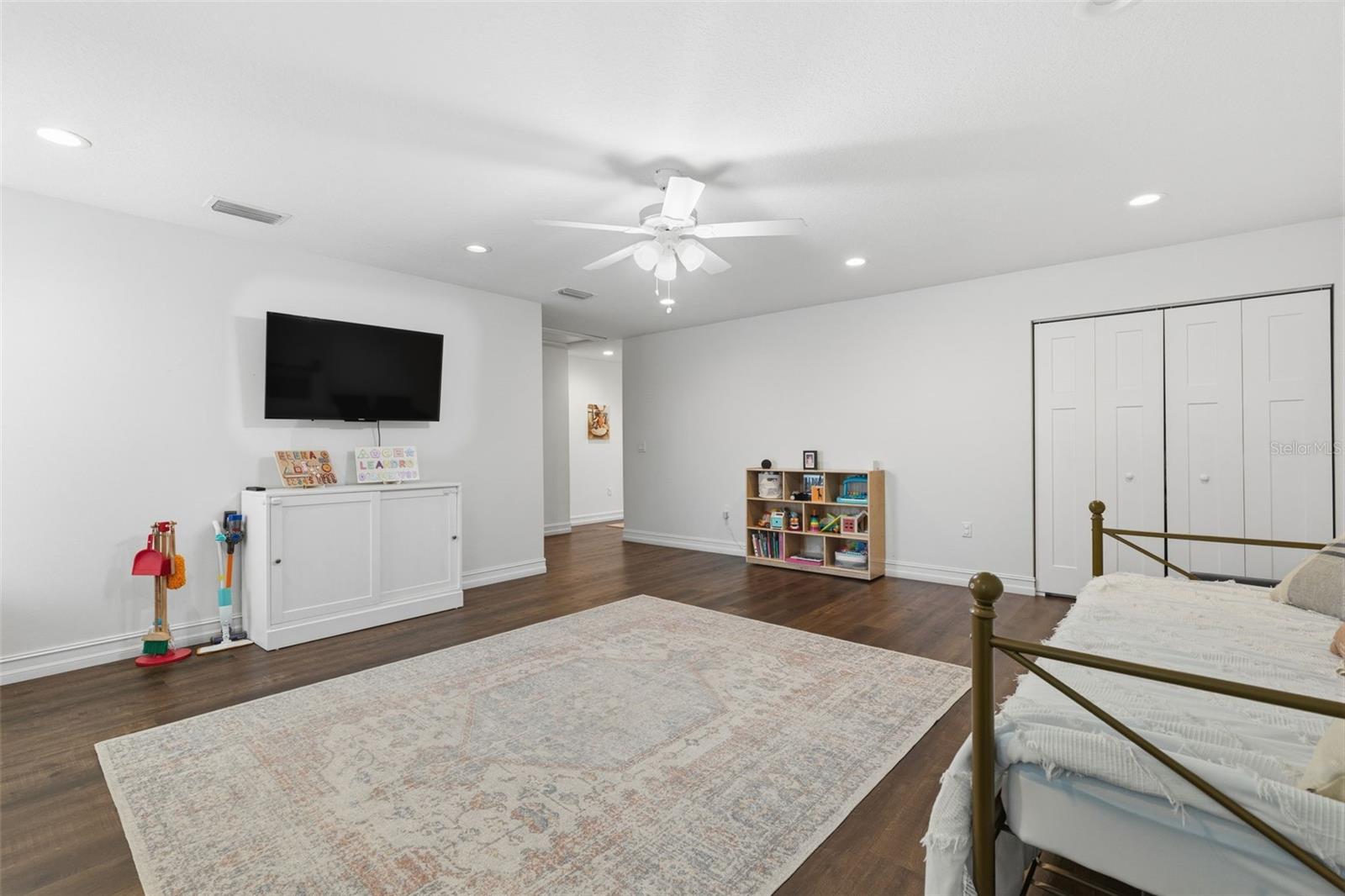 Image 19 of 40 For 2510 Carmen Street