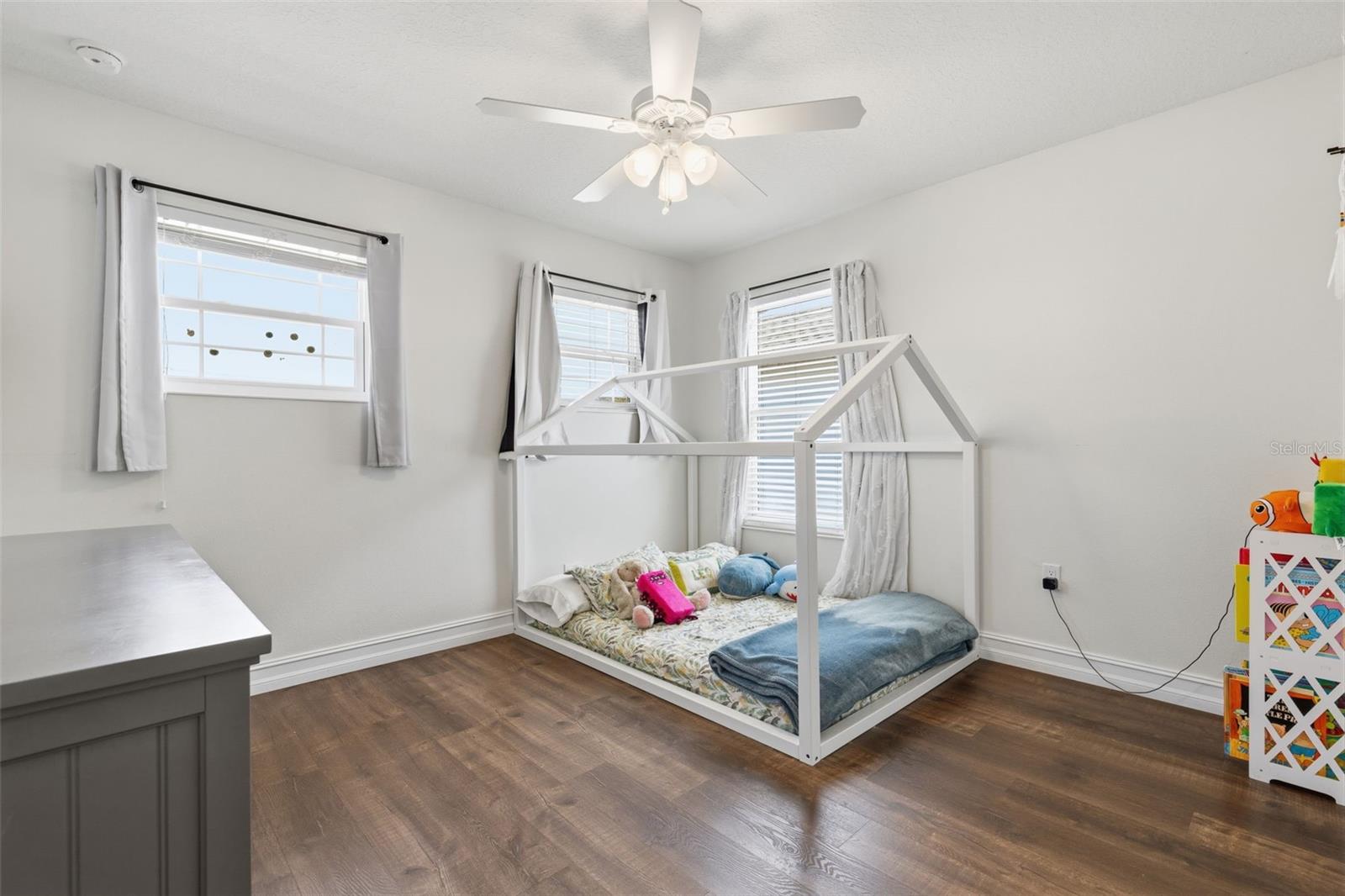 Image 28 of 40 For 2510 Carmen Street