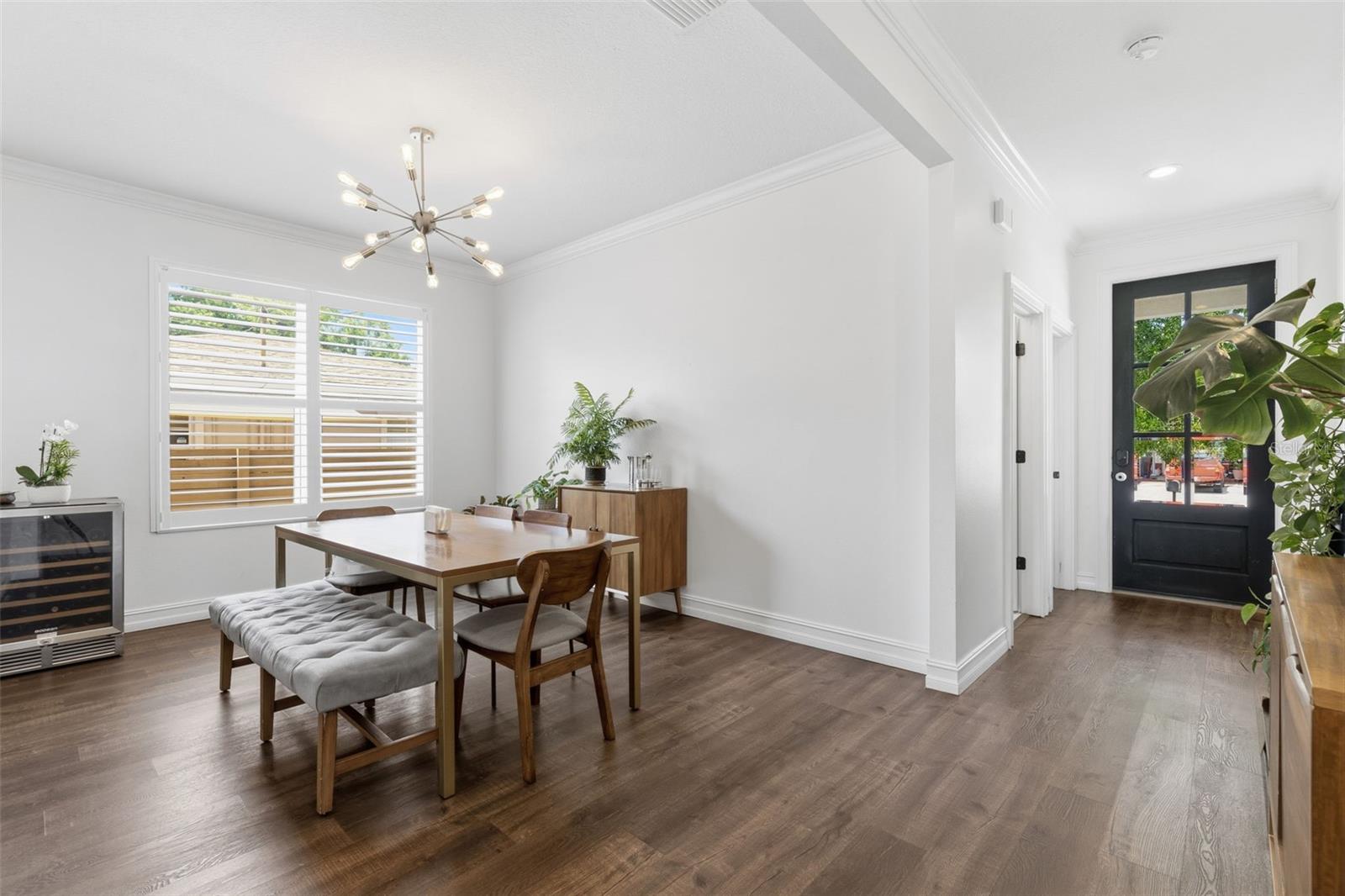 Image 3 of 40 For 2510 Carmen Street