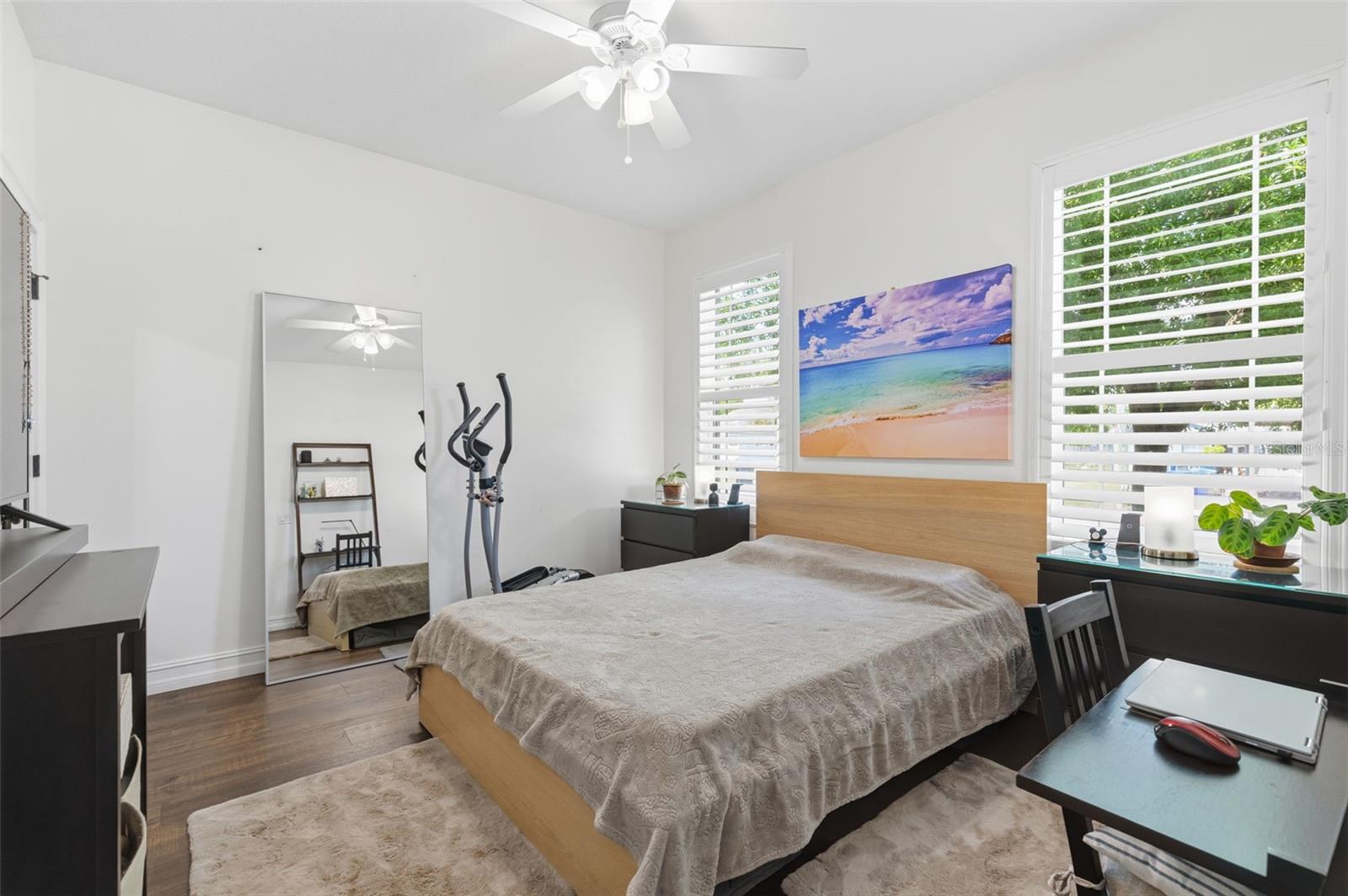 Image 4 of 40 For 2510 Carmen Street