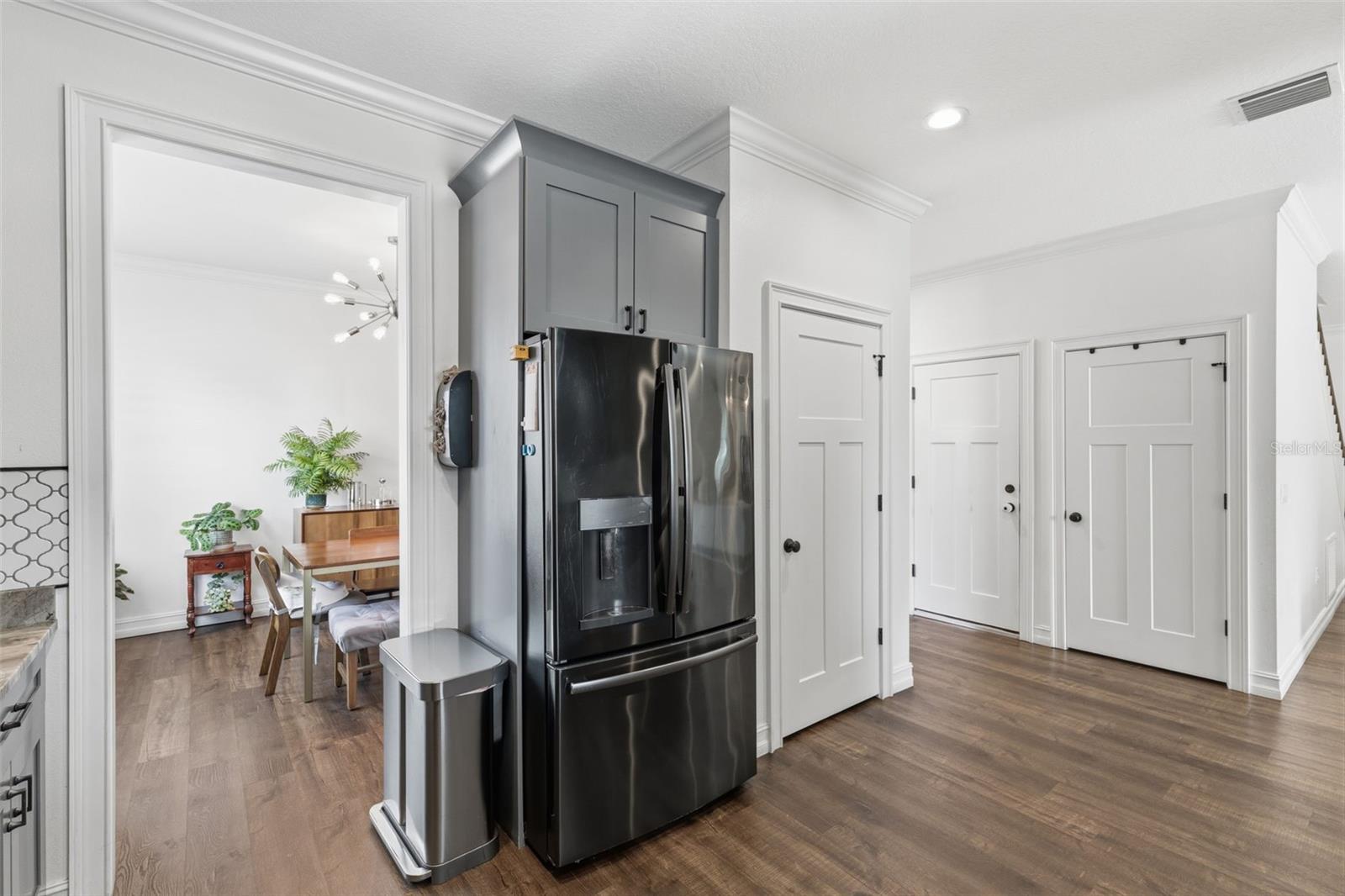 Image 9 of 40 For 2510 Carmen Street