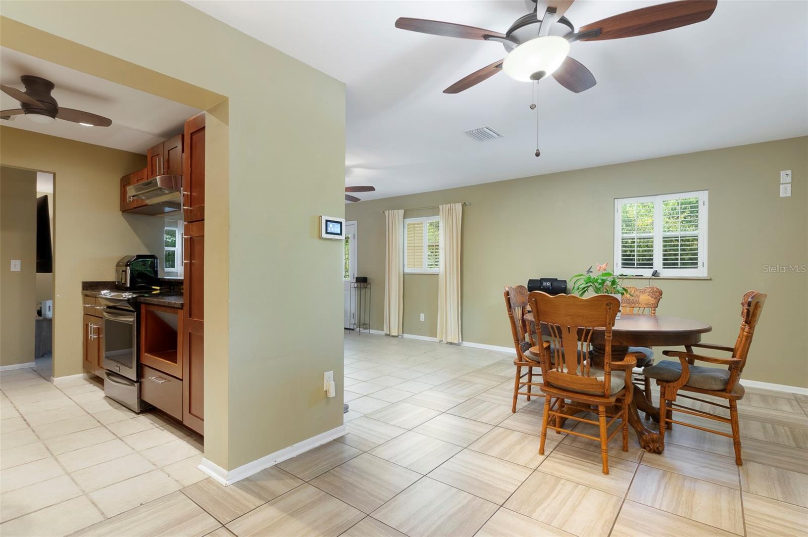 Image 15 of 34 For 5206 Newton Avenue S