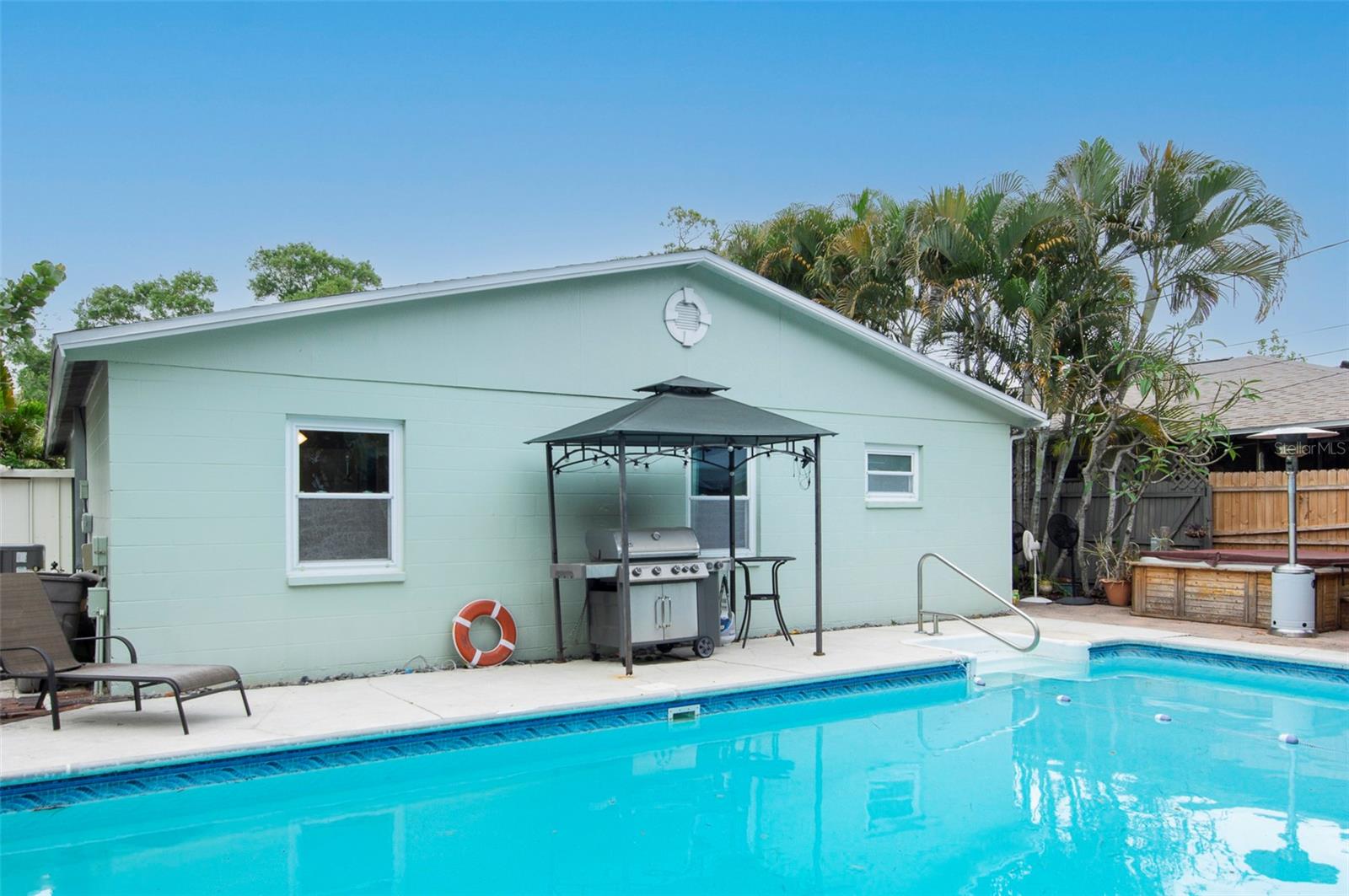 Image 29 of 34 For 5206 Newton Avenue S