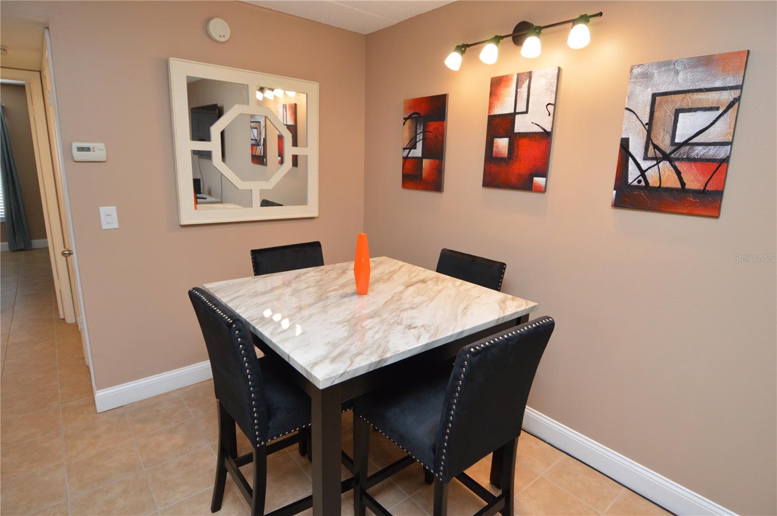 Image 15 of 88 For 12760 Indian Rocks Road 548