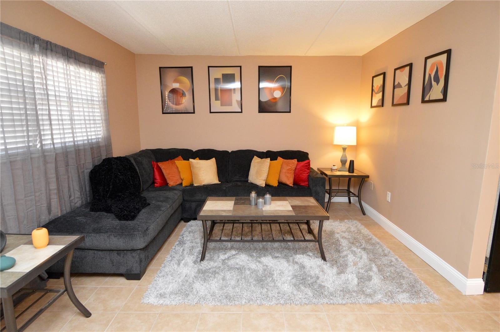 Image 17 of 88 For 12760 Indian Rocks Road 548