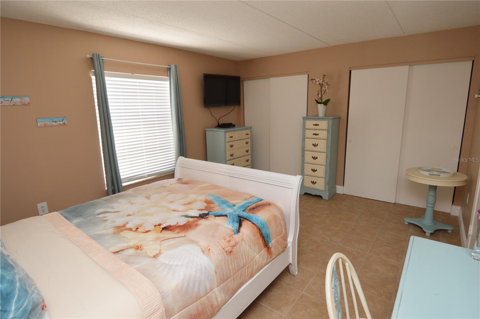 Image 33 of 88 For 12760 Indian Rocks Road 548