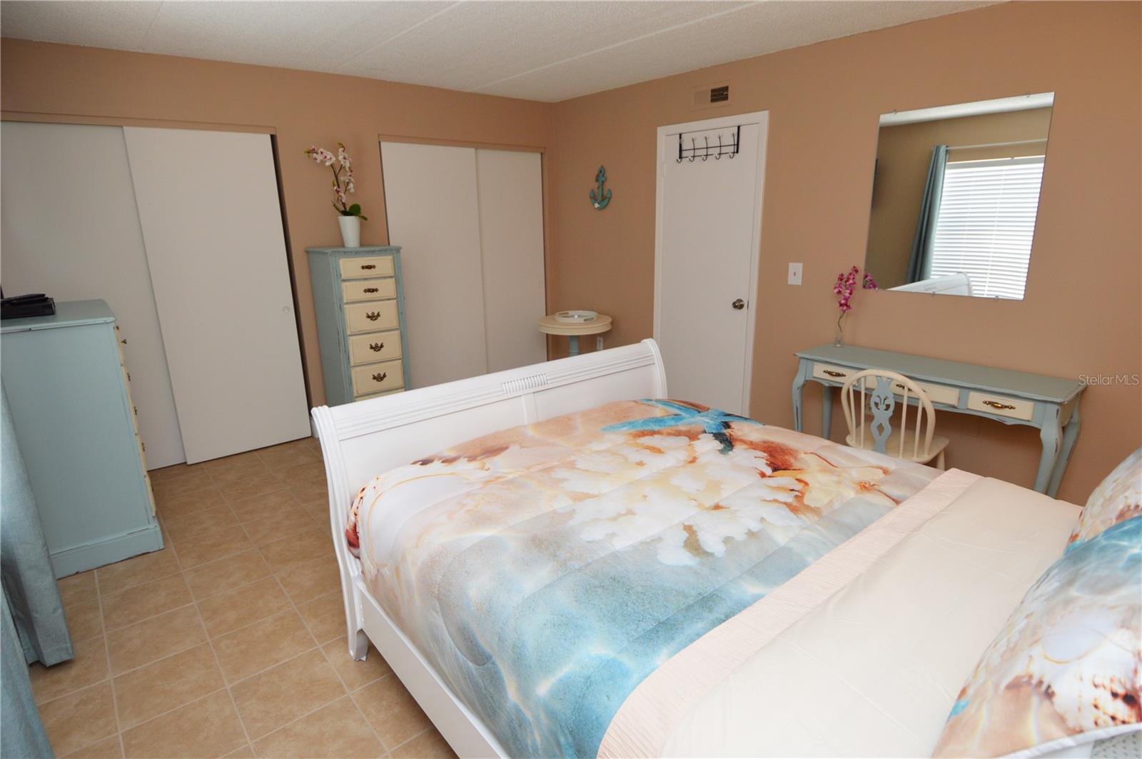 Image 35 of 88 For 12760 Indian Rocks Road 548