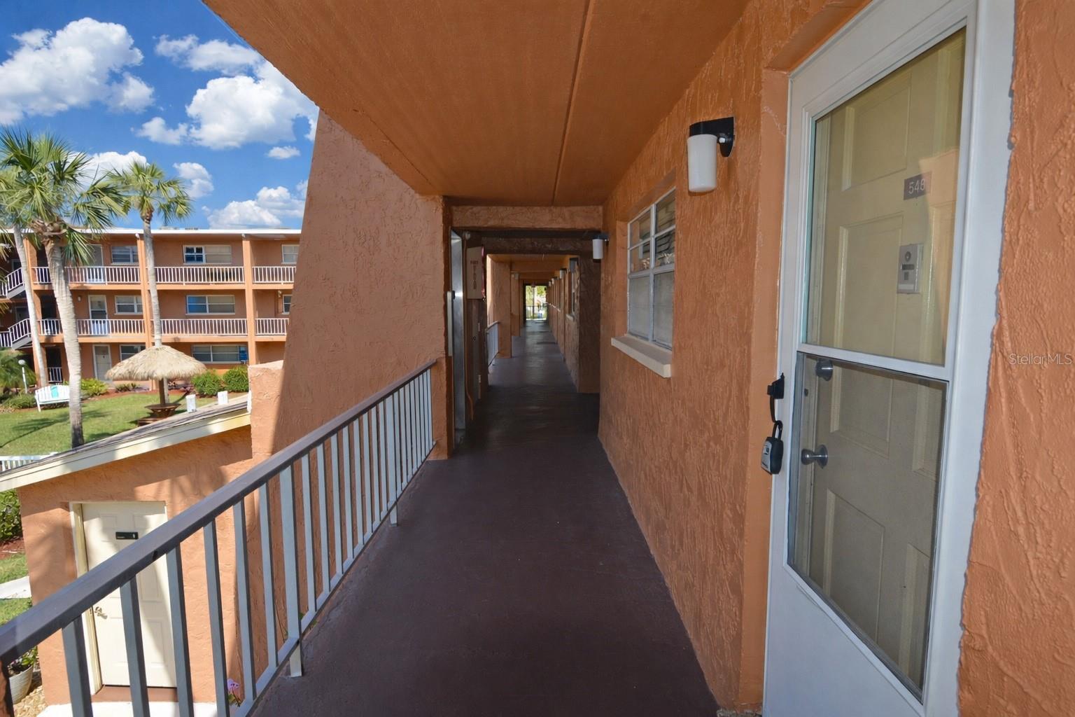 Image 4 of 88 For 12760 Indian Rocks Road 548