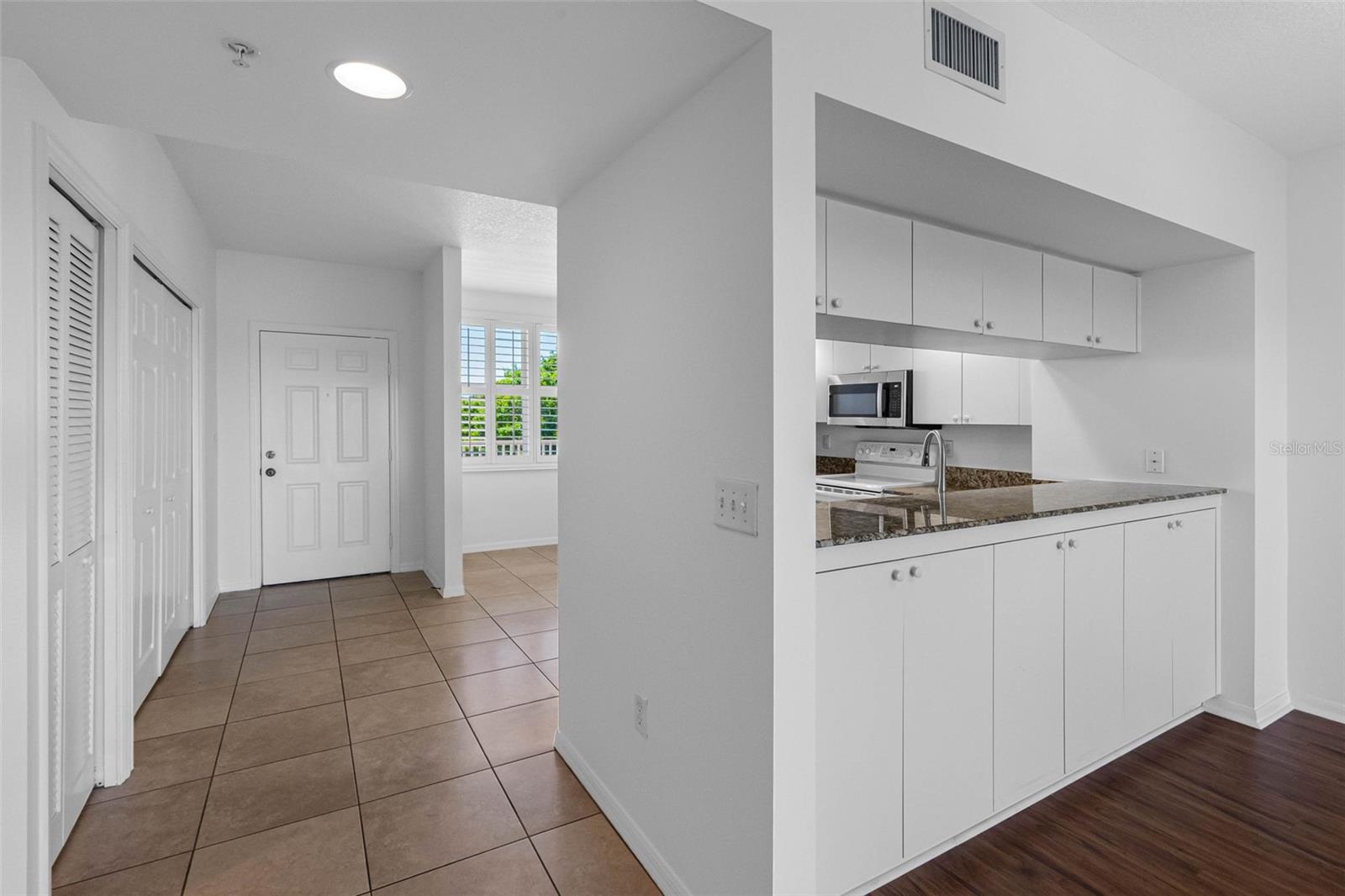 Image 11 of 69 For 6575 99th Way N 22205