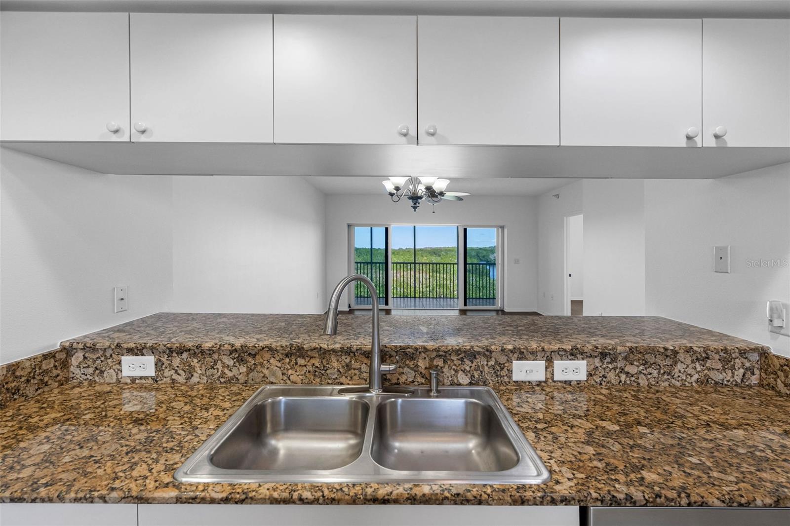 Image 15 of 69 For 6575 99th Way N 22205