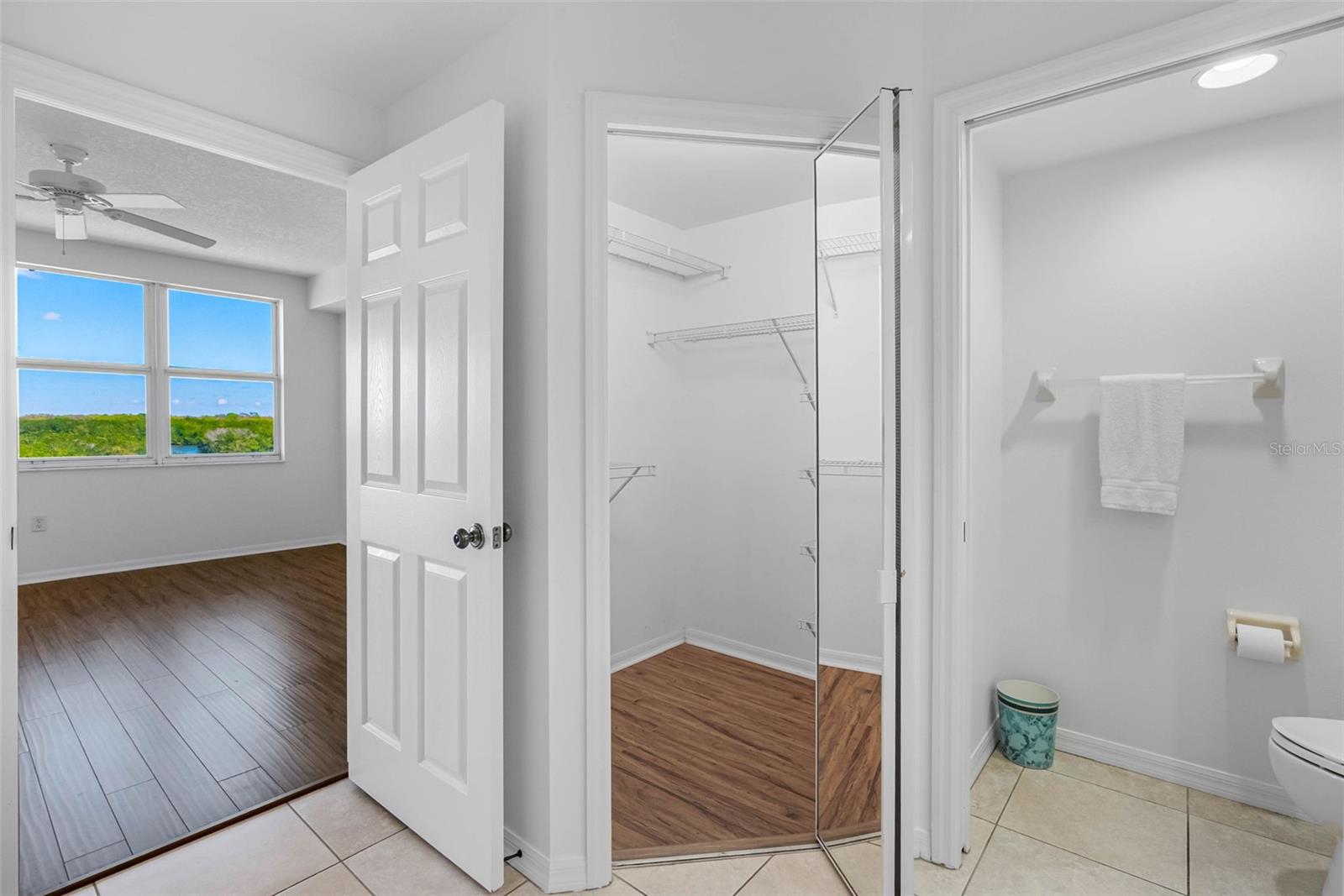 Image 21 of 69 For 6575 99th Way N 22205