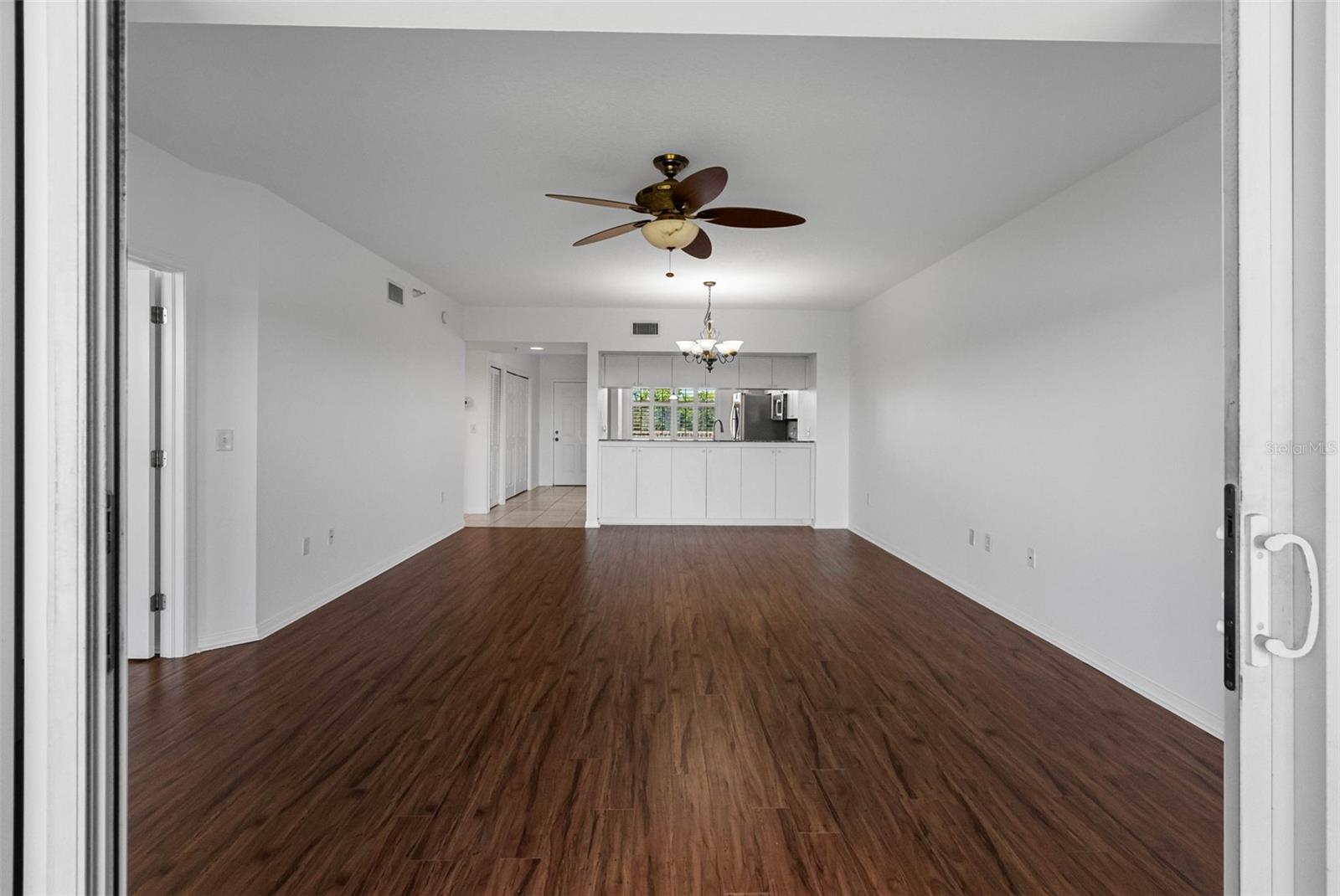 Image 6 of 69 For 6575 99th Way N 22205