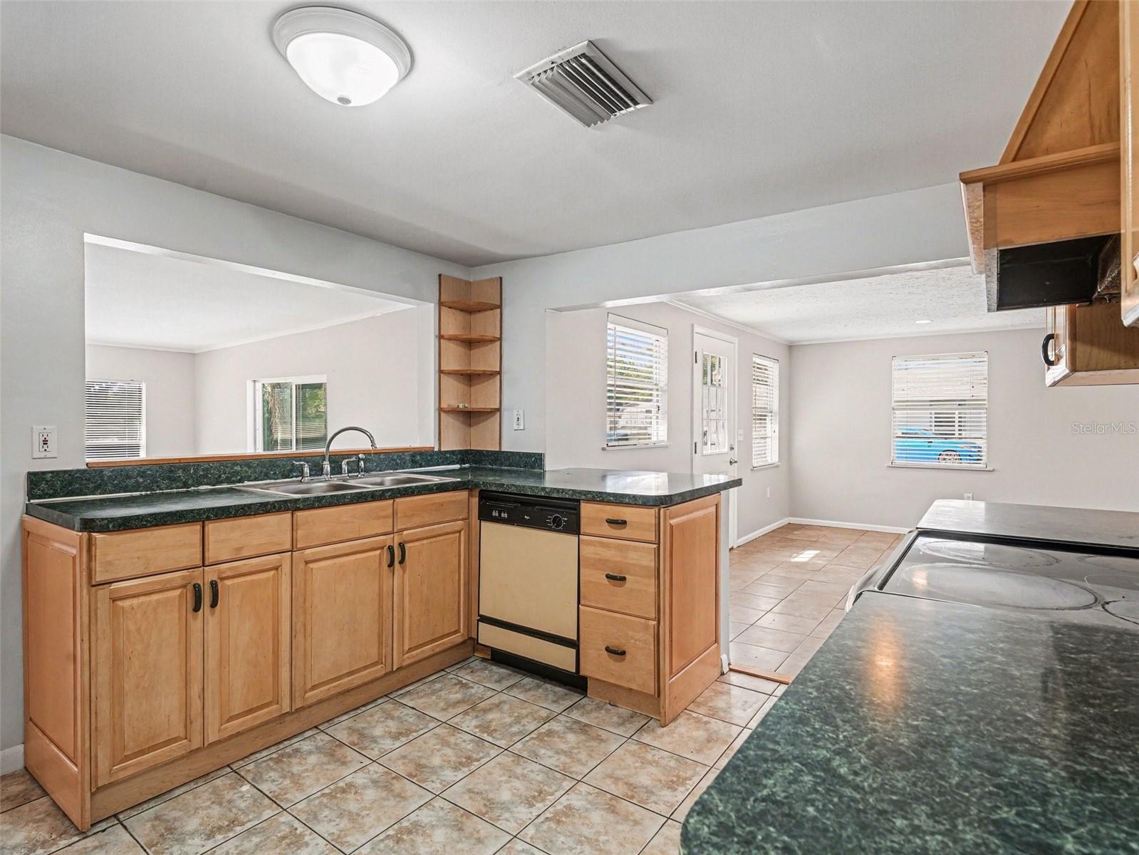 Image 12 of 30 For 4712 30th Street W