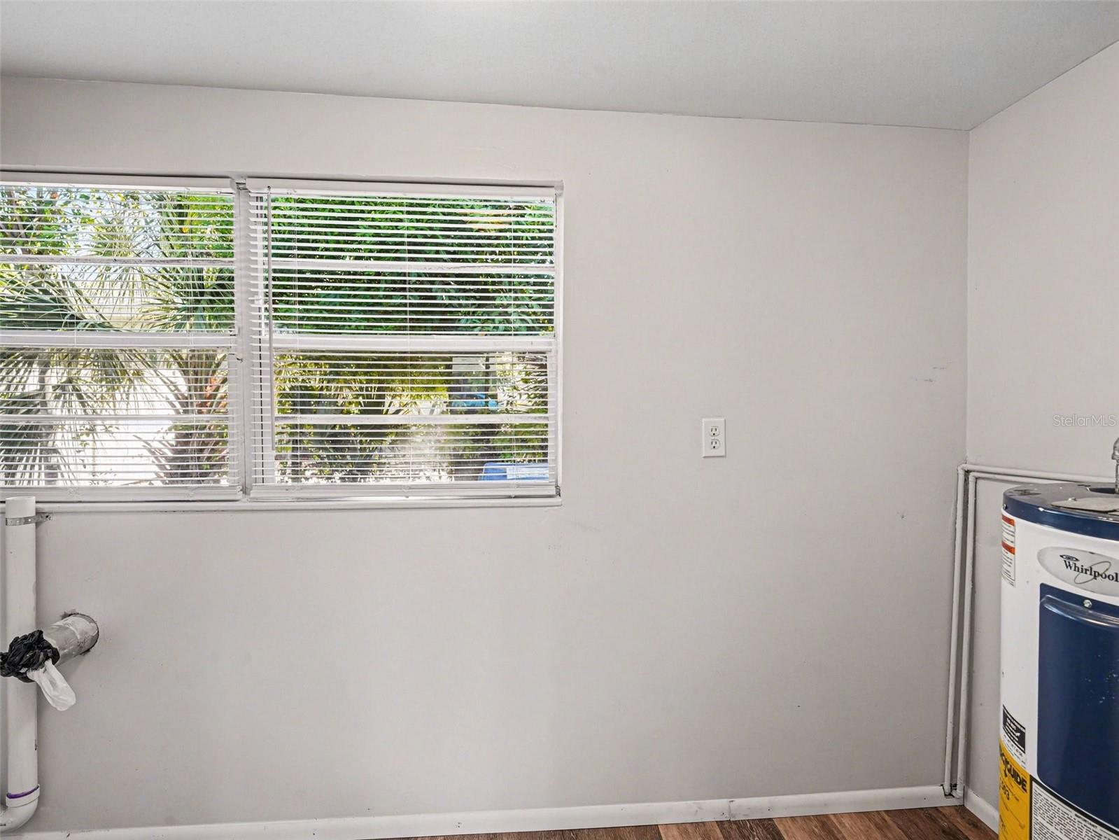 Image 17 of 30 For 4712 30th Street W