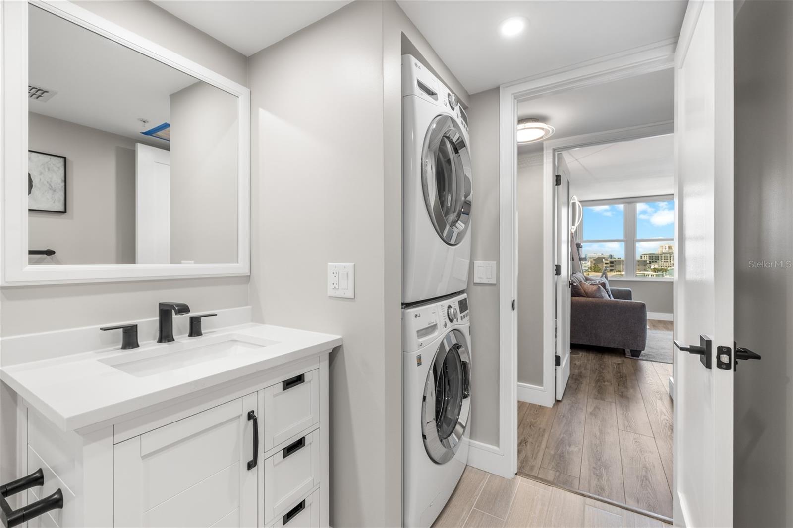 Image 30 of 82 For 400 Island Way 504