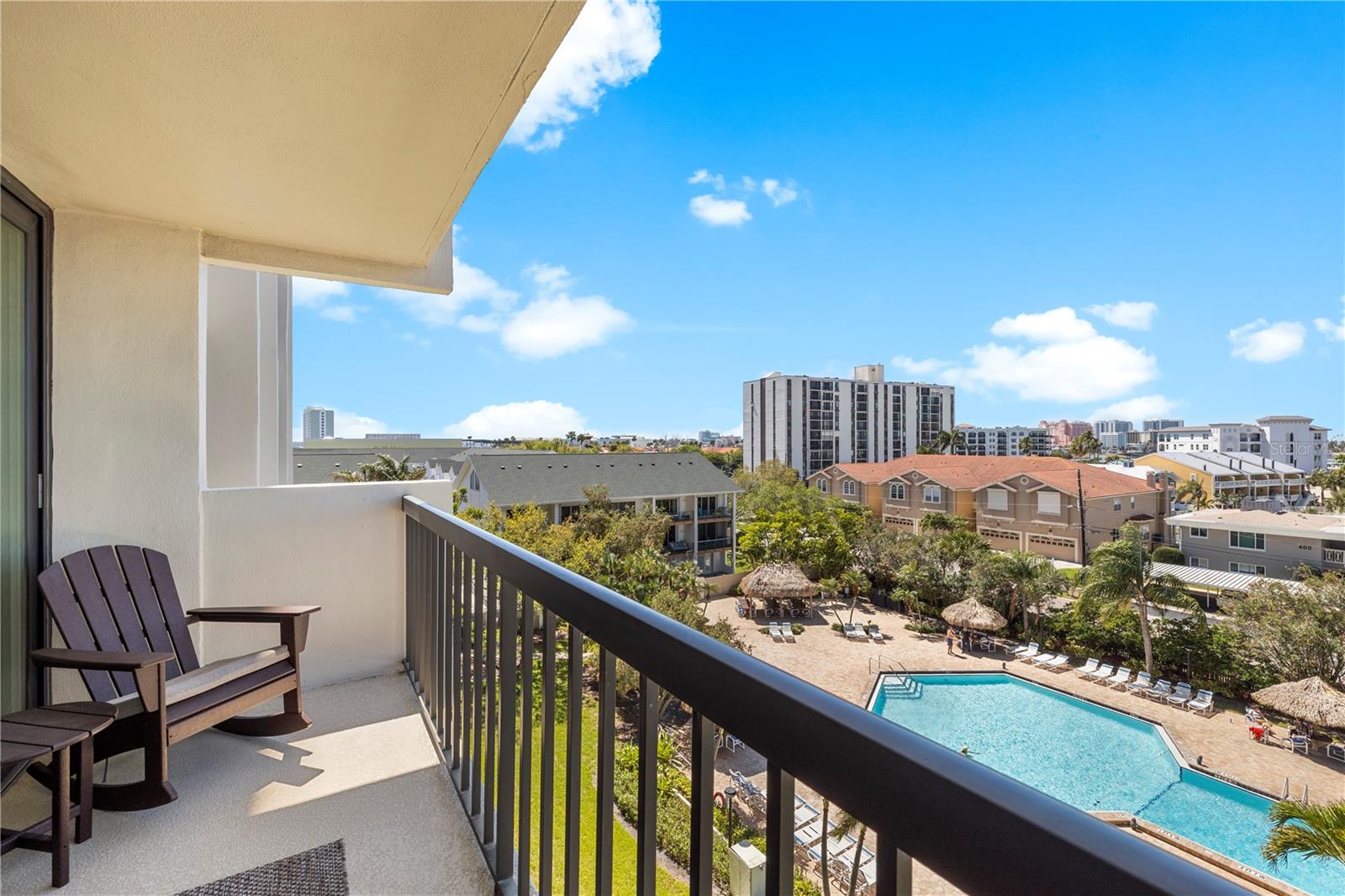 Image 41 of 82 For 400 Island Way 504
