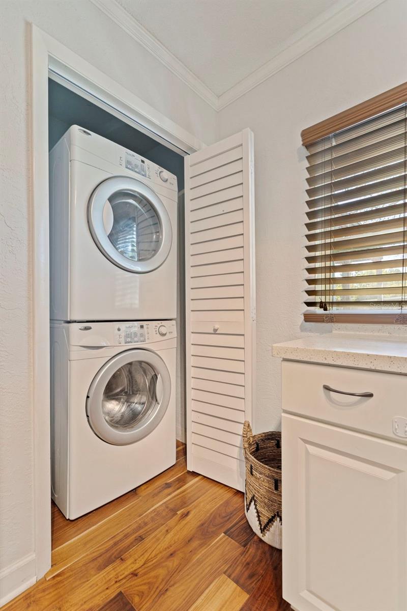 Image 13 of 42 For 280 38th Avenue Se