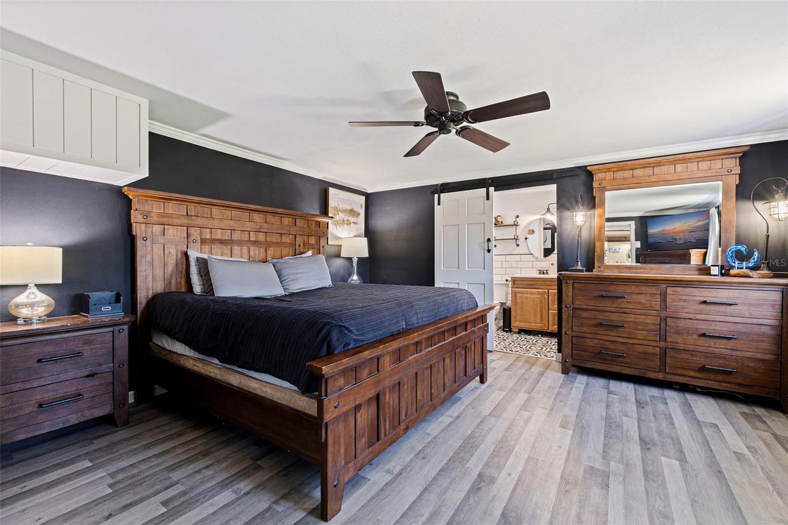 Image 16 of 42 For 280 38th Avenue Se