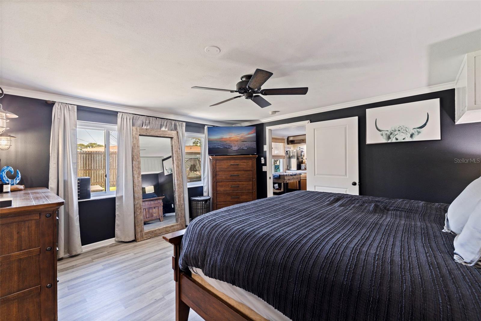 Image 17 of 42 For 280 38th Avenue Se