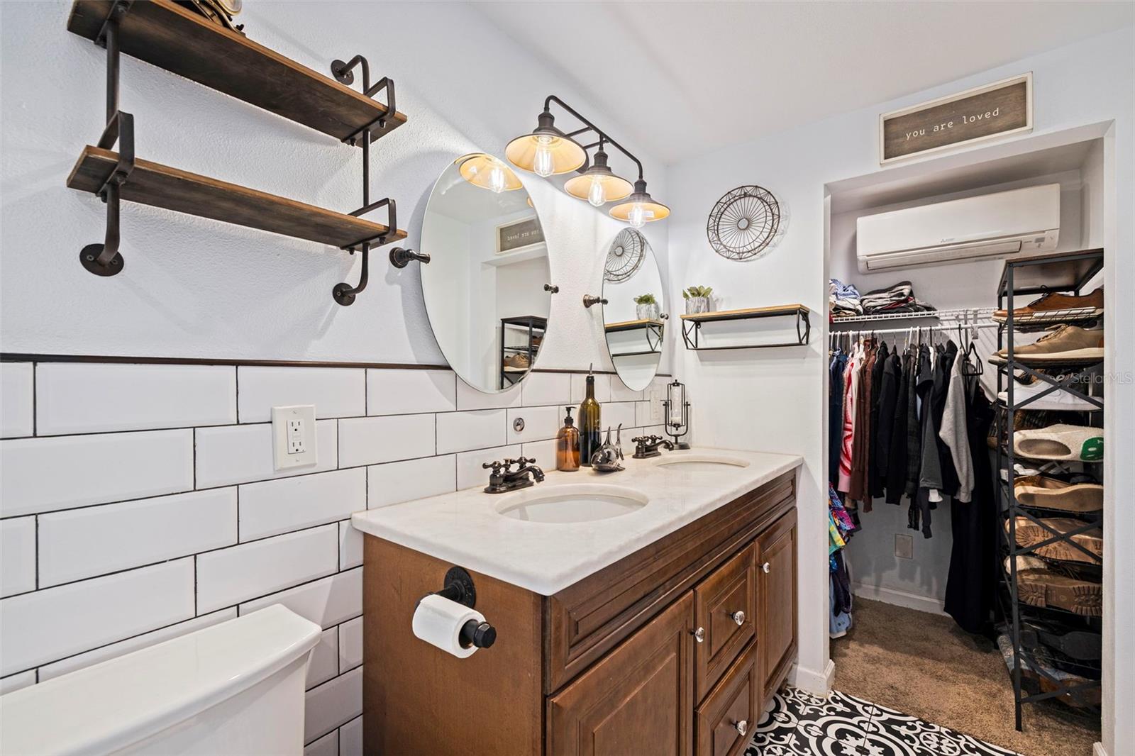 Image 19 of 42 For 280 38th Avenue Se