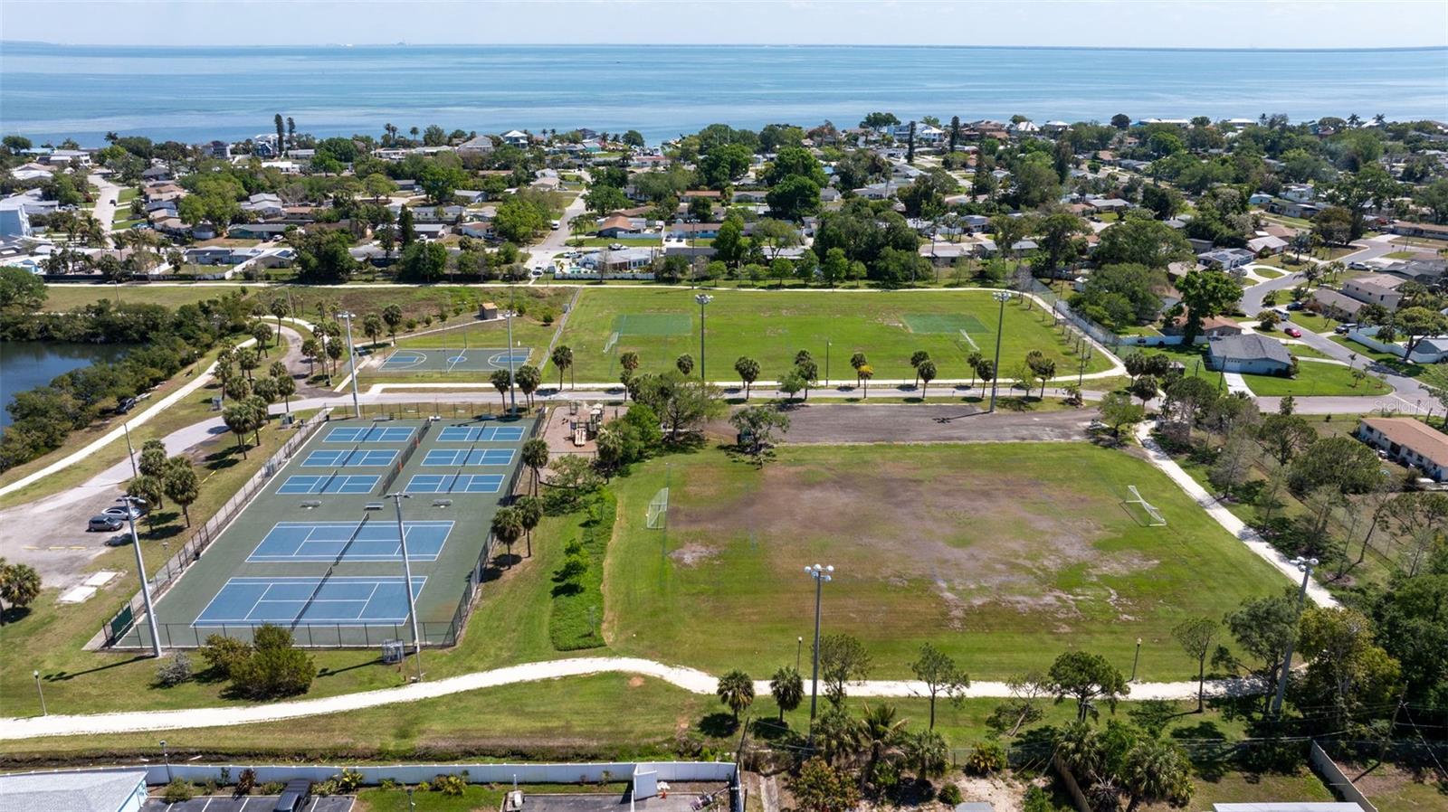 Image 36 of 42 For 280 38th Avenue Se