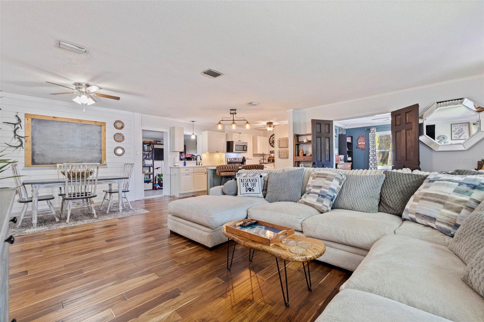 Image 5 of 42 For 280 38th Avenue Se